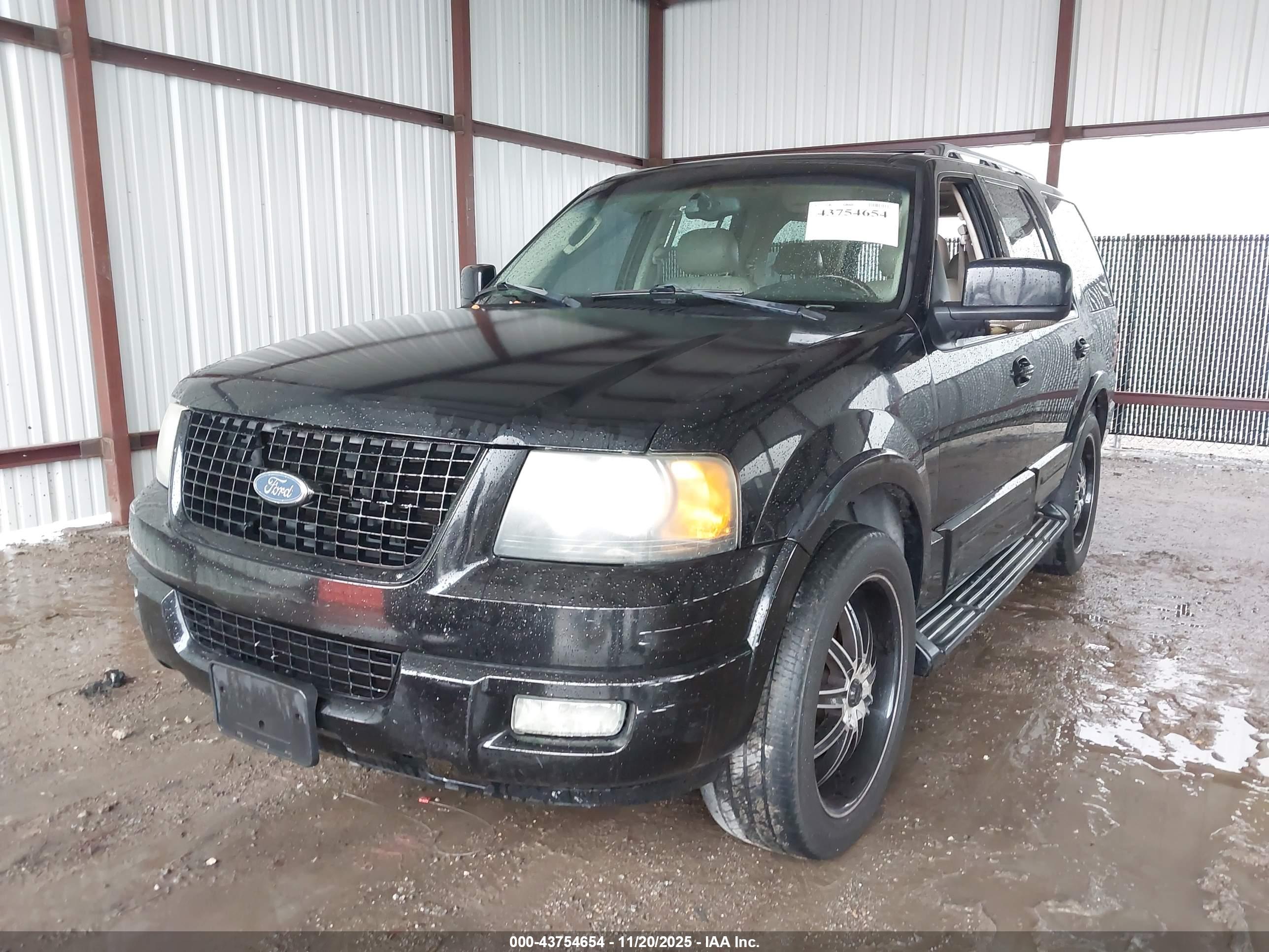 FORD EXPEDITION image 2