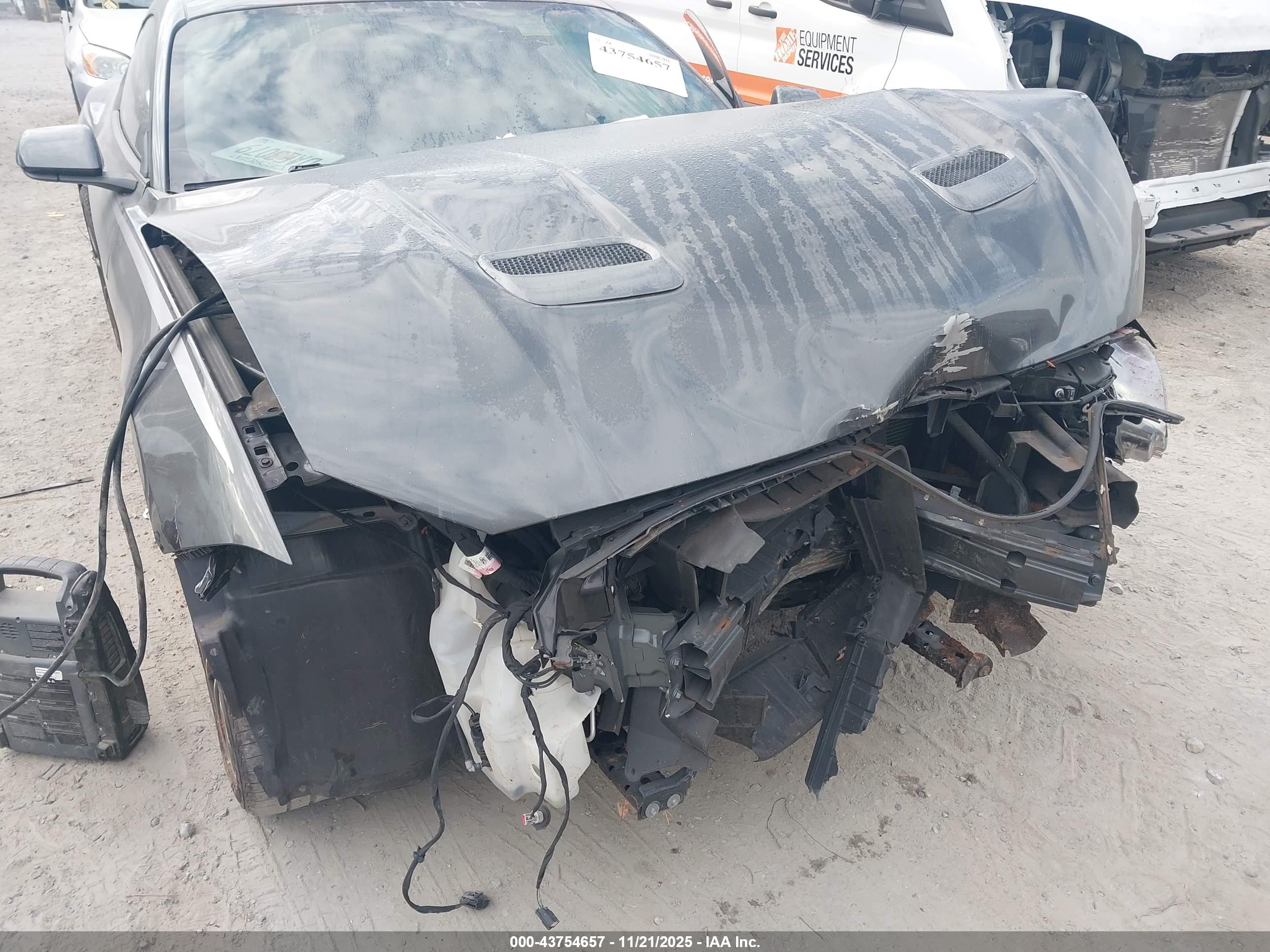 FORD MUSTANG image 6
