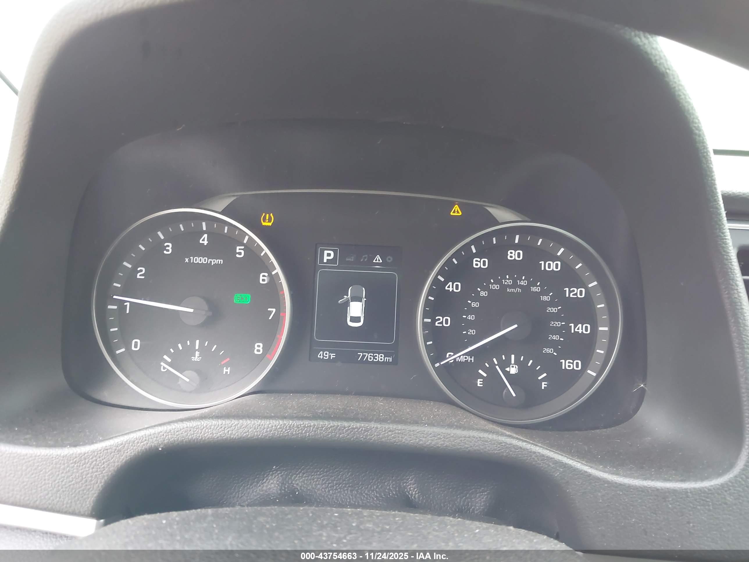 HYUNDAI ELANTRA image 7