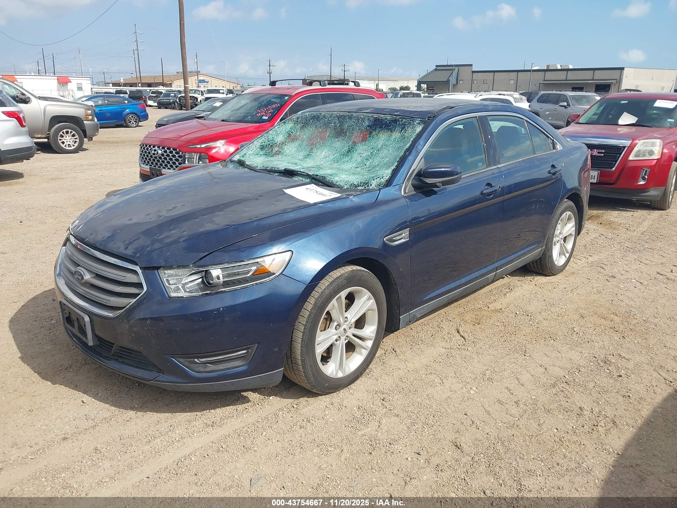 FORD TAURUS image 2
