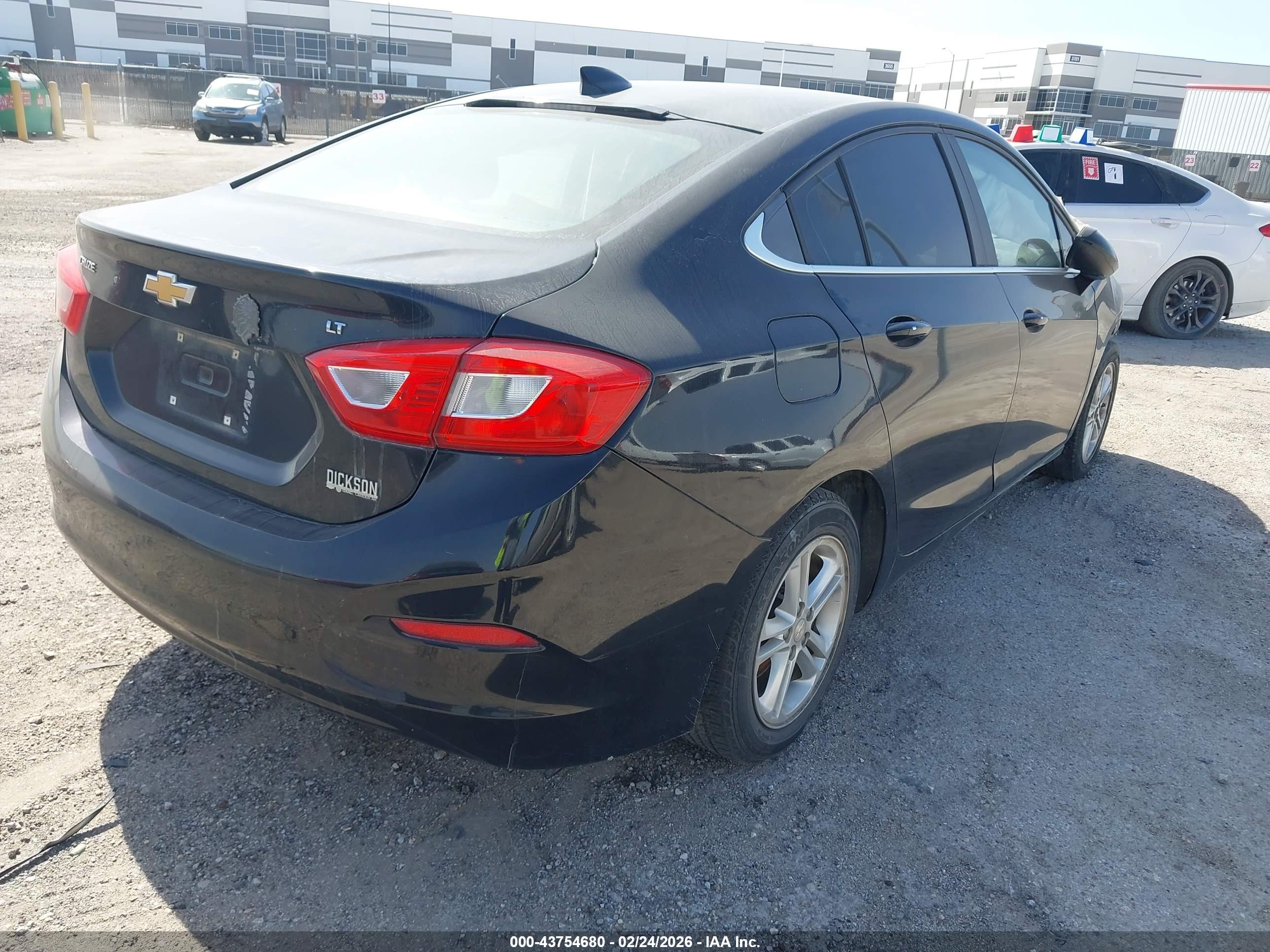 CHEVROLET CRUZE image 4