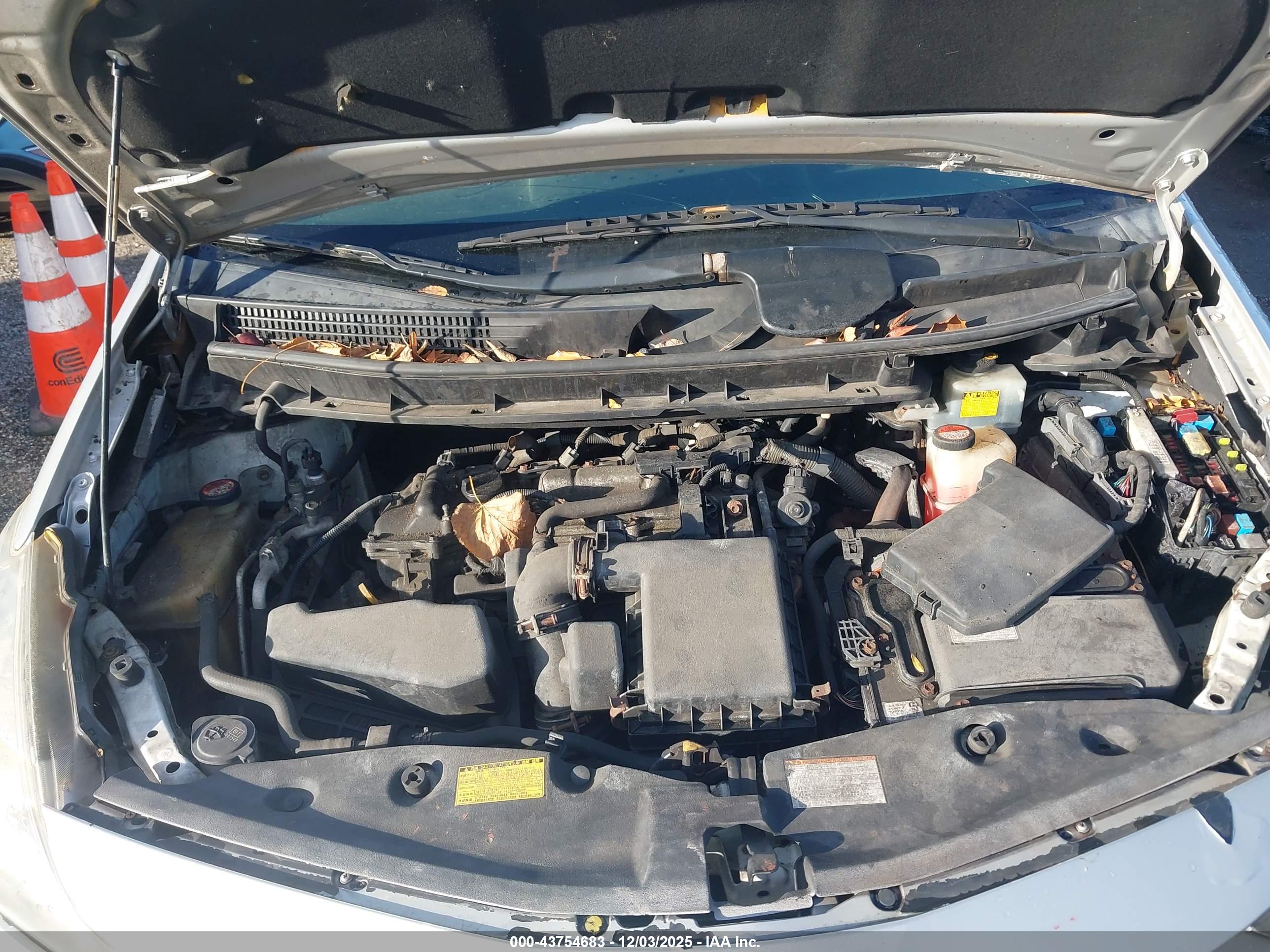 TOYOTA PRIUS image 10