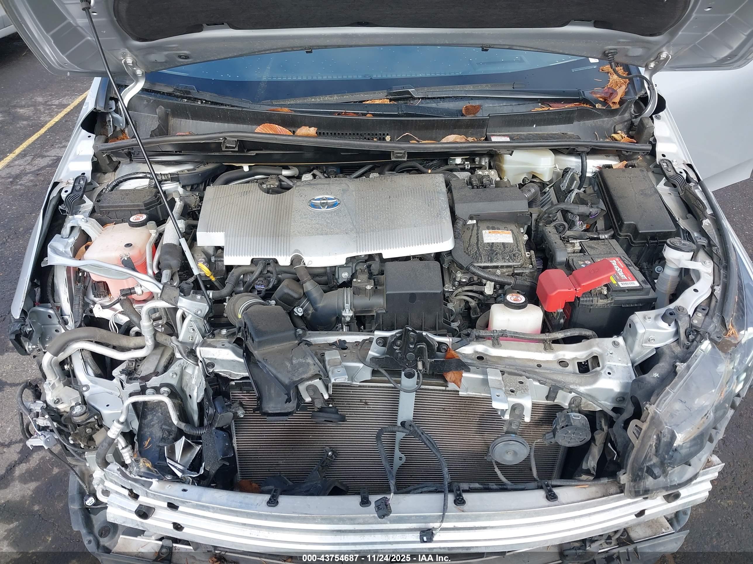 TOYOTA PRIUS image 10