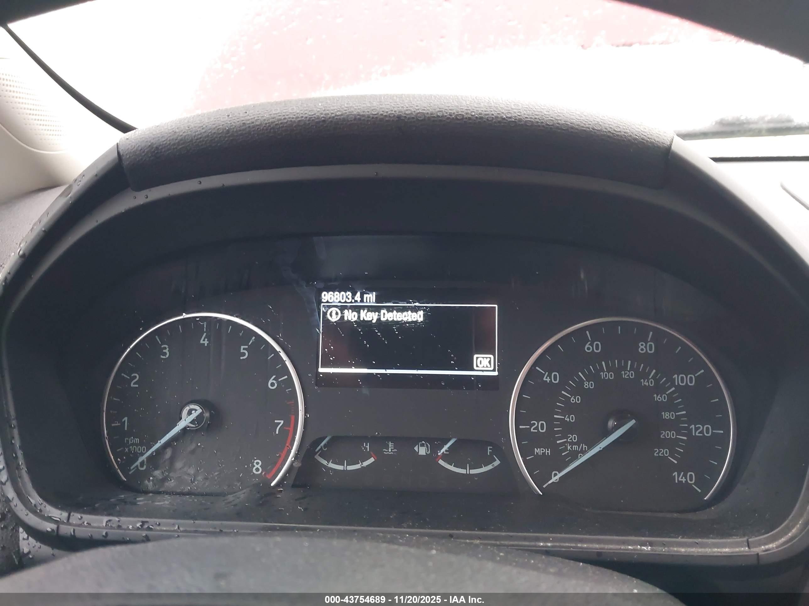 FORD ECOSPORT image 7