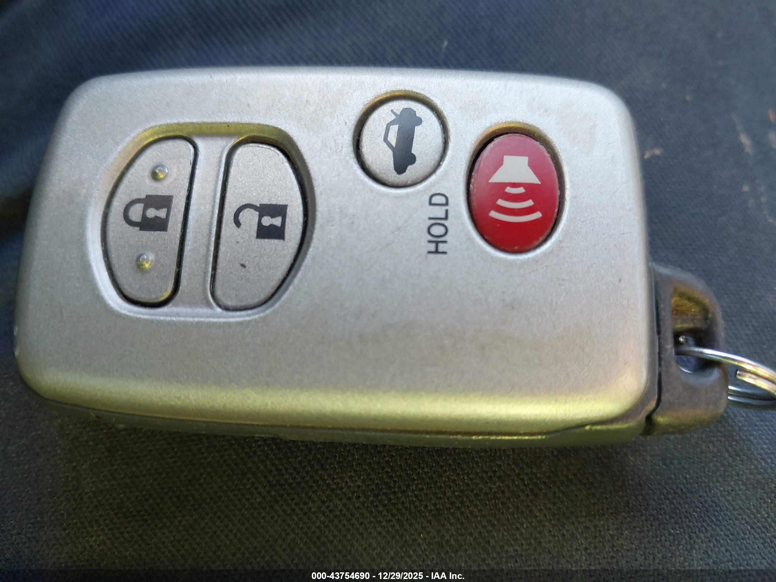 TOYOTA CAMRY image 11