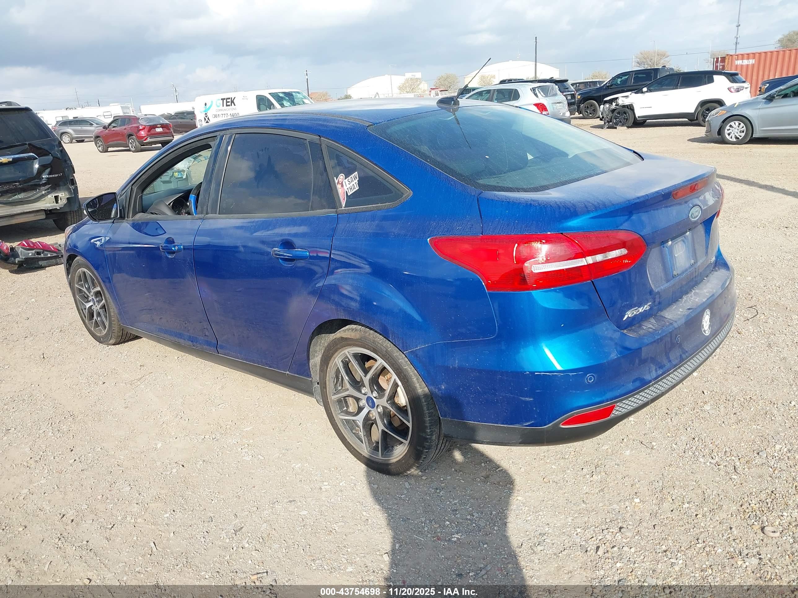 FORD FOCUS image 3