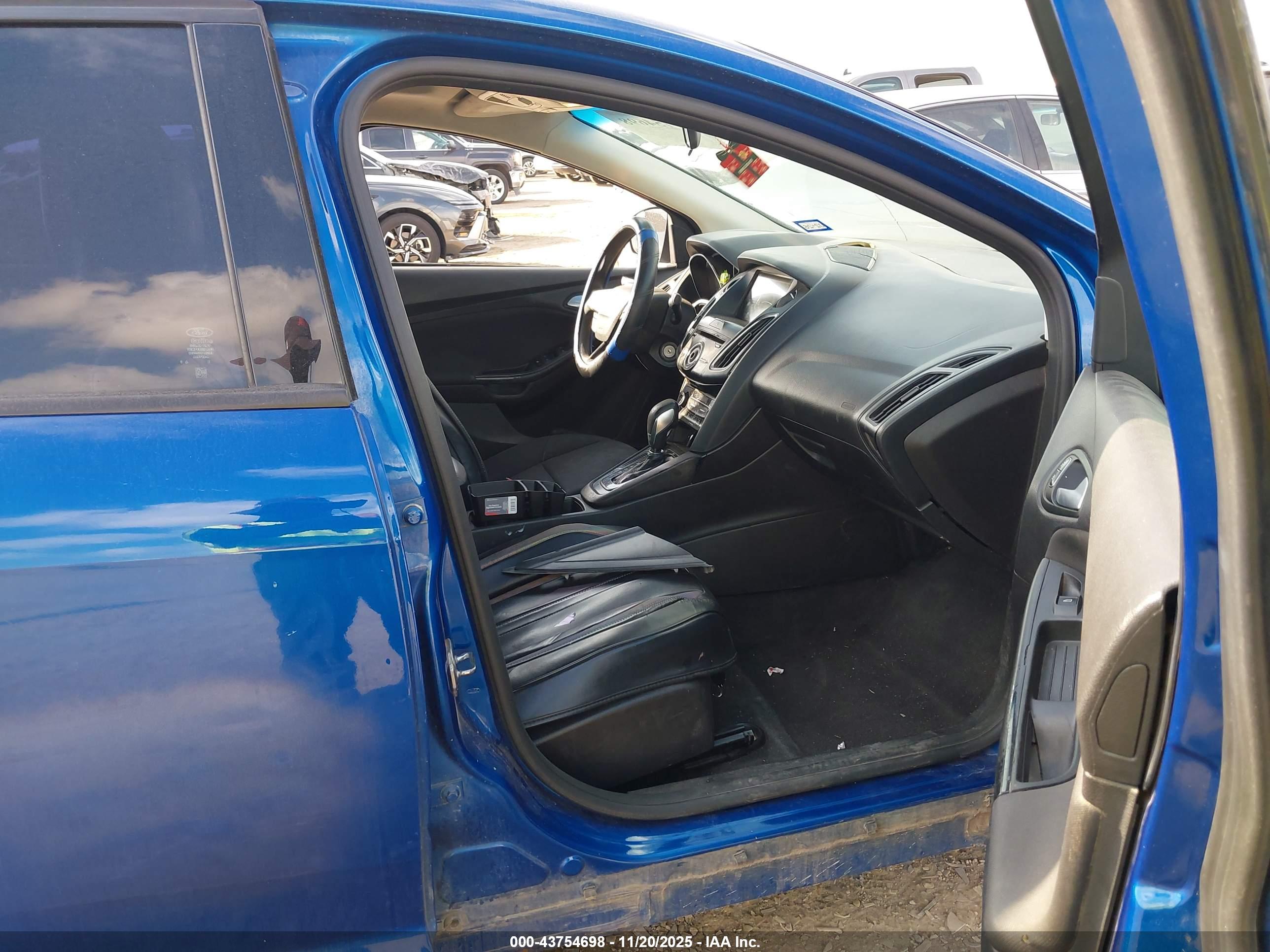 FORD FOCUS image 5