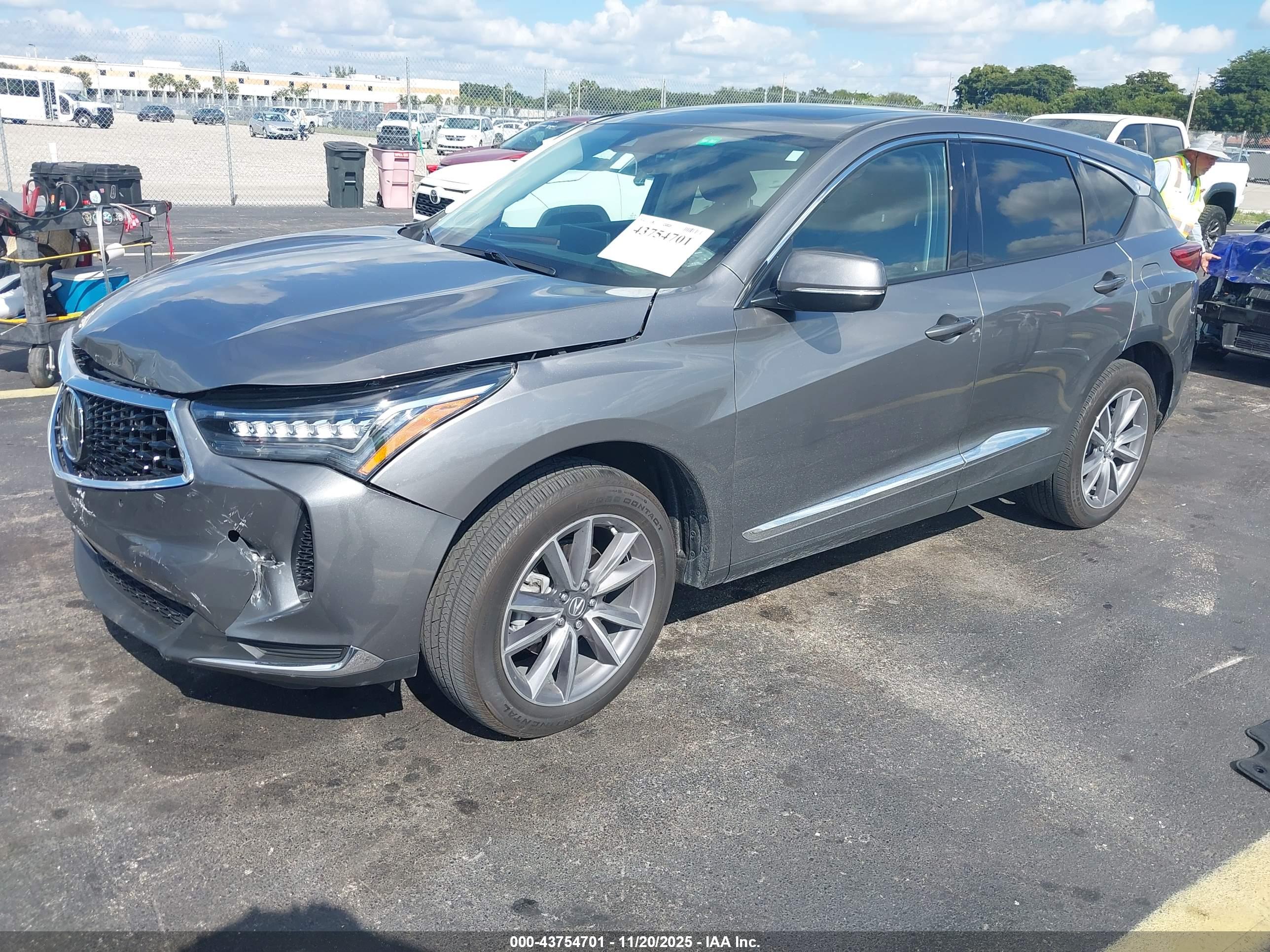 ACURA RDX image 2