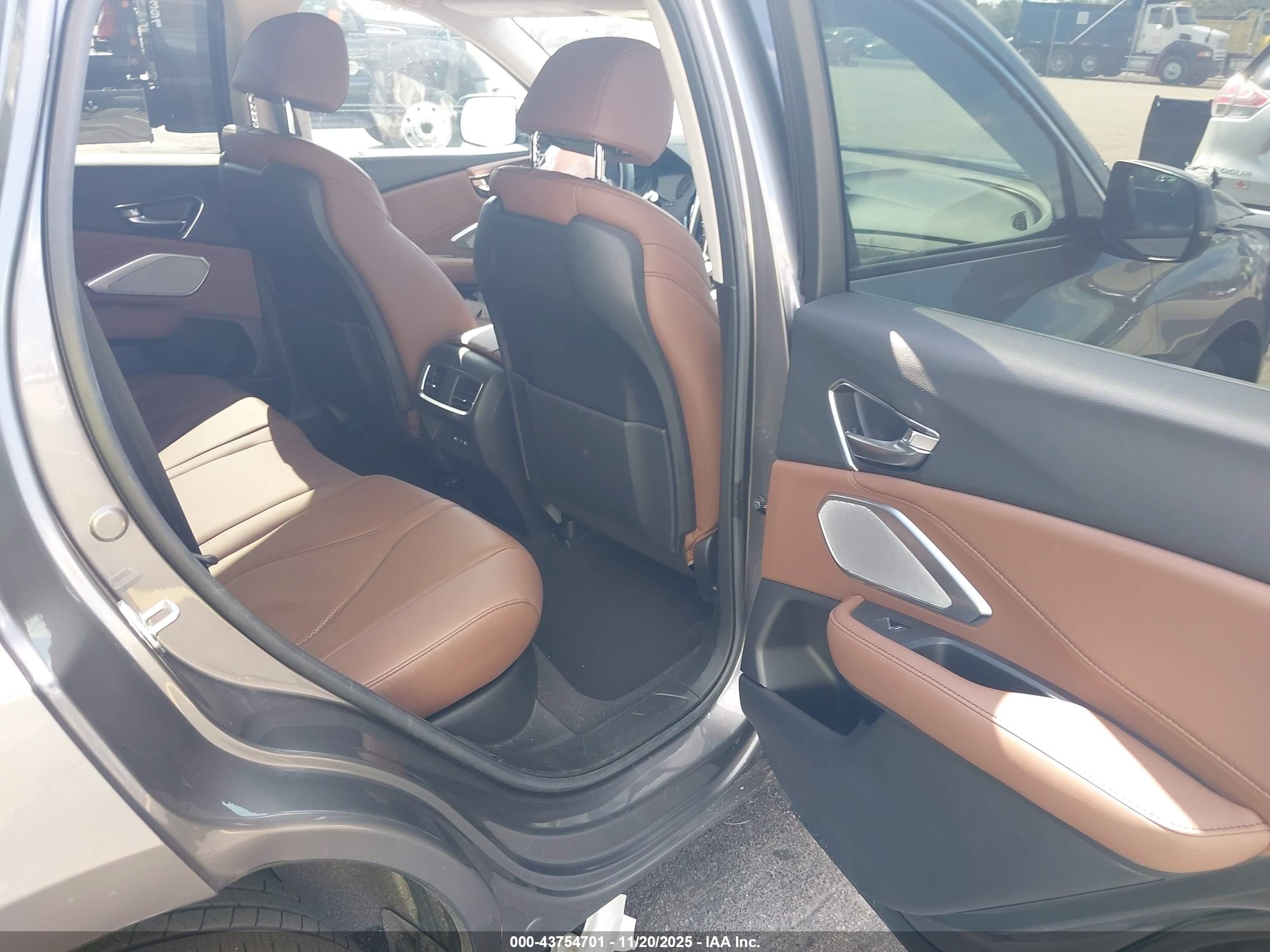 ACURA RDX image 8
