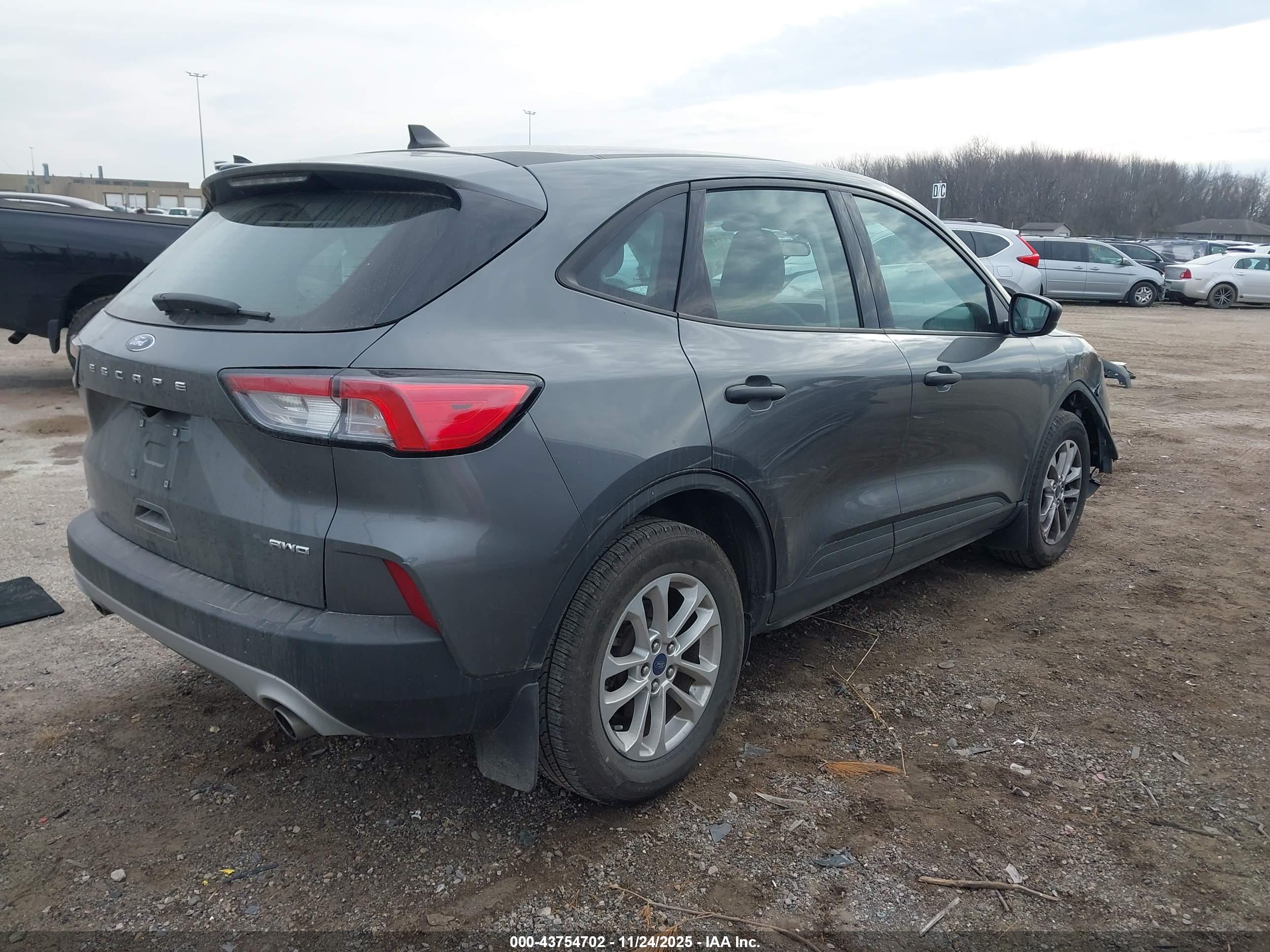 FORD ESCAPE image 4