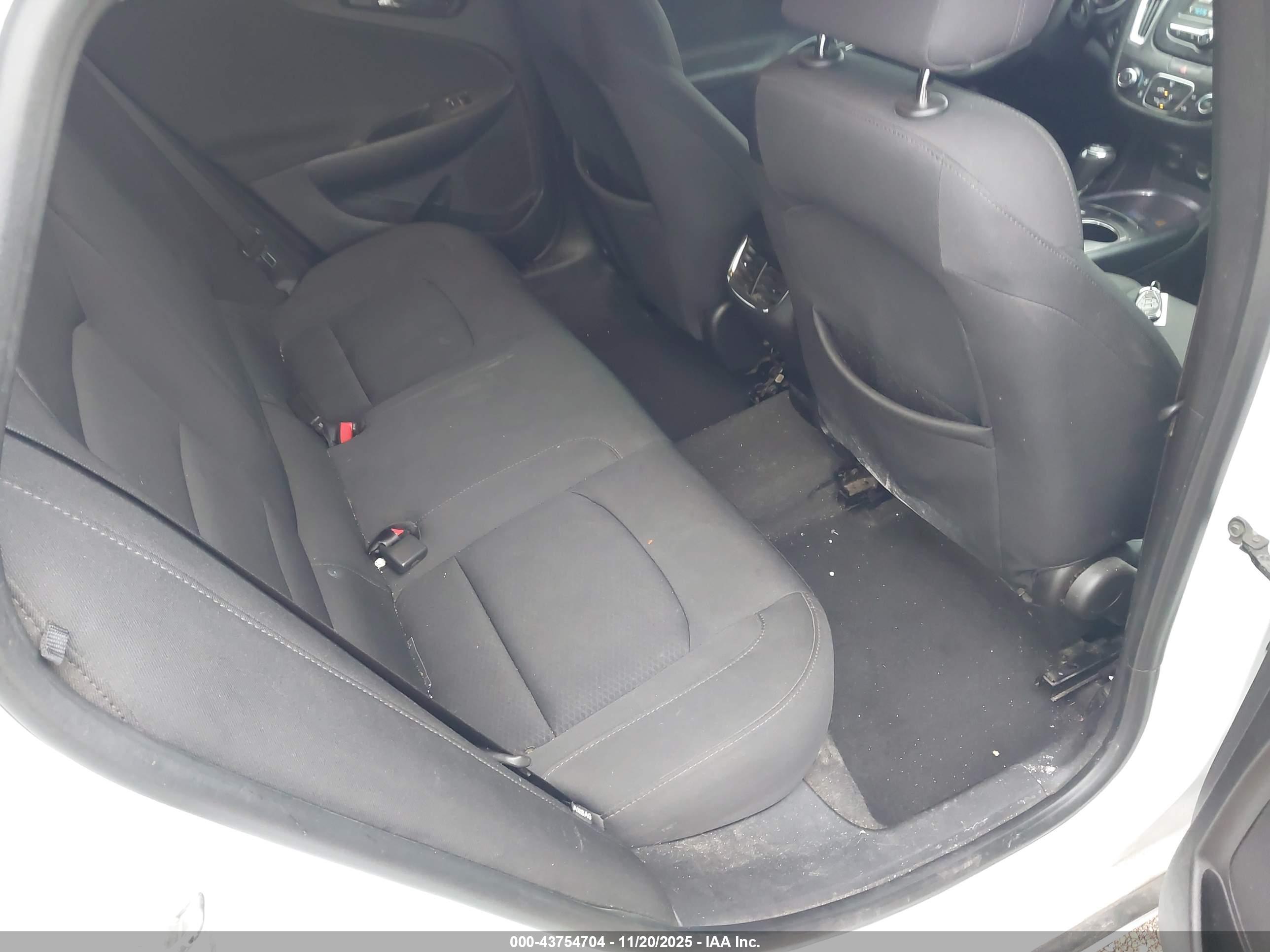 CHEVROLET MALIBU image 8