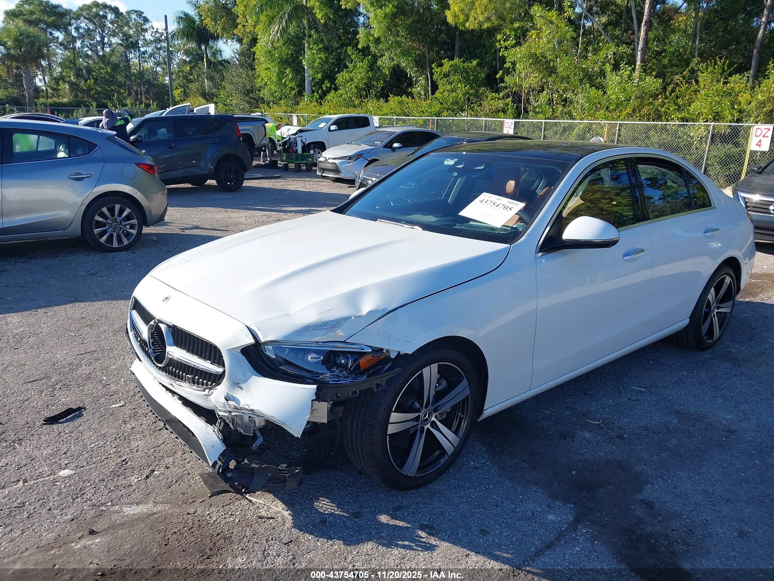 MERCEDES-BENZ C image 6
