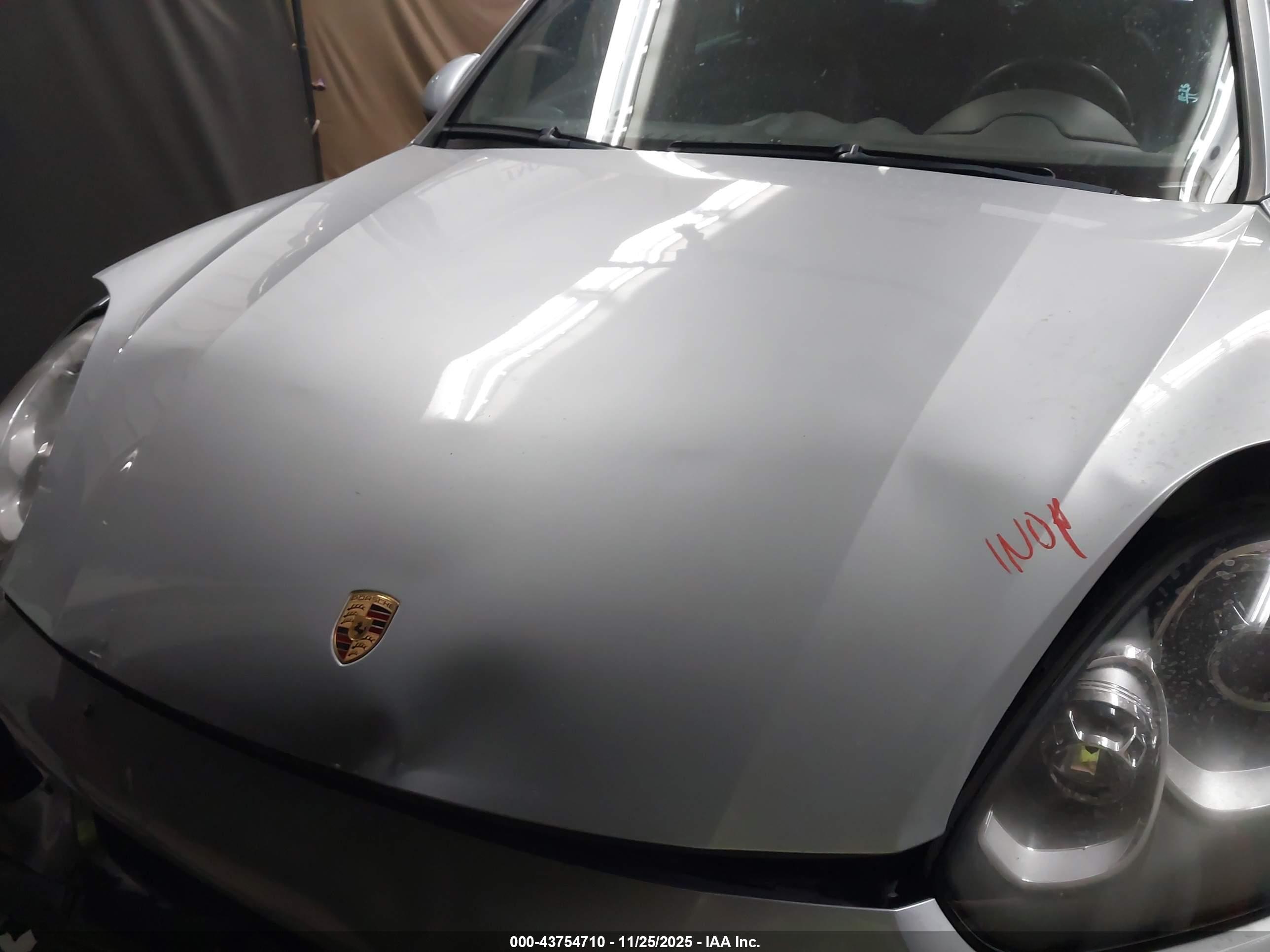 PORSCHE CAYENNE image 10