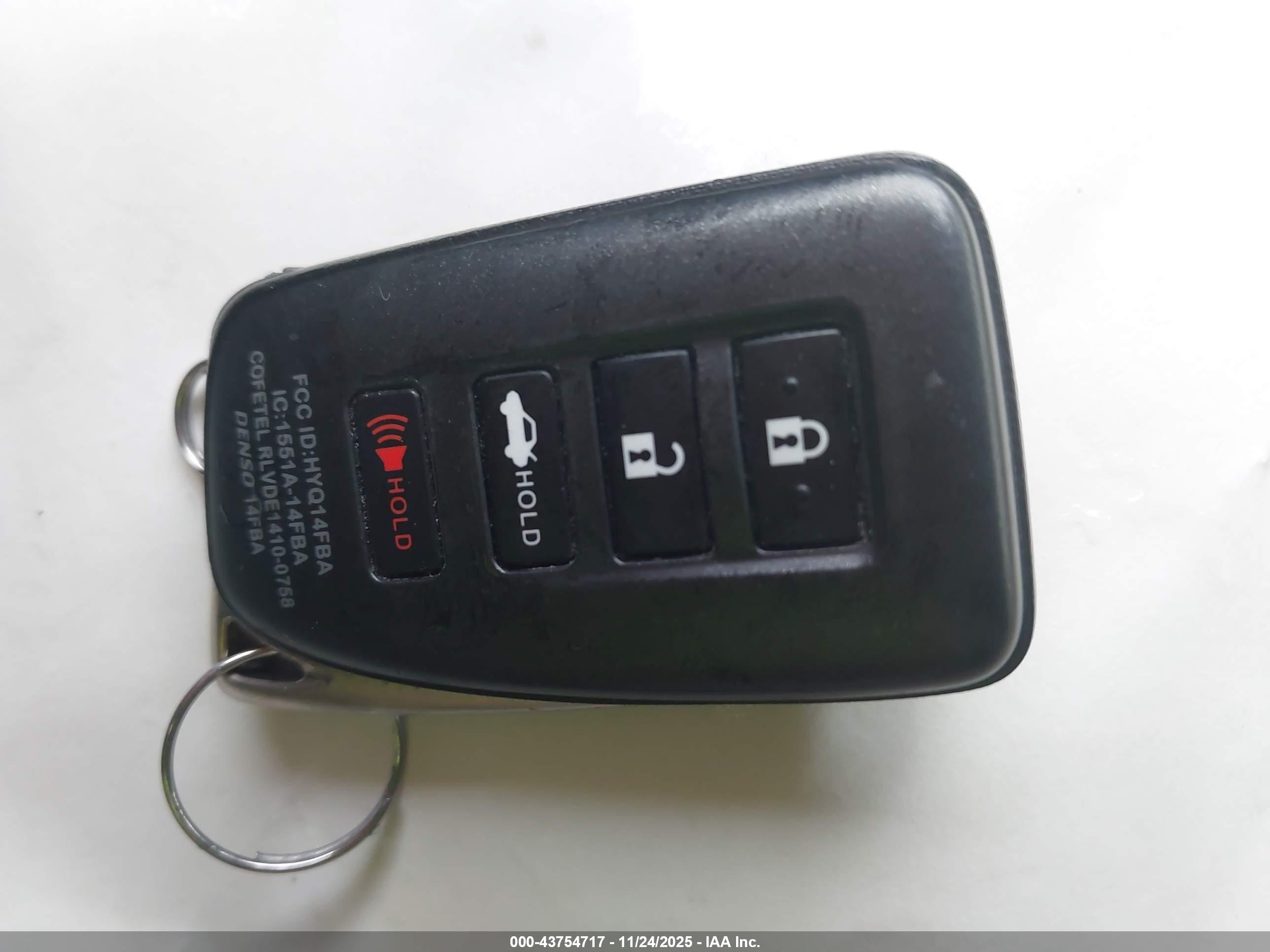 LEXUS ES image 11