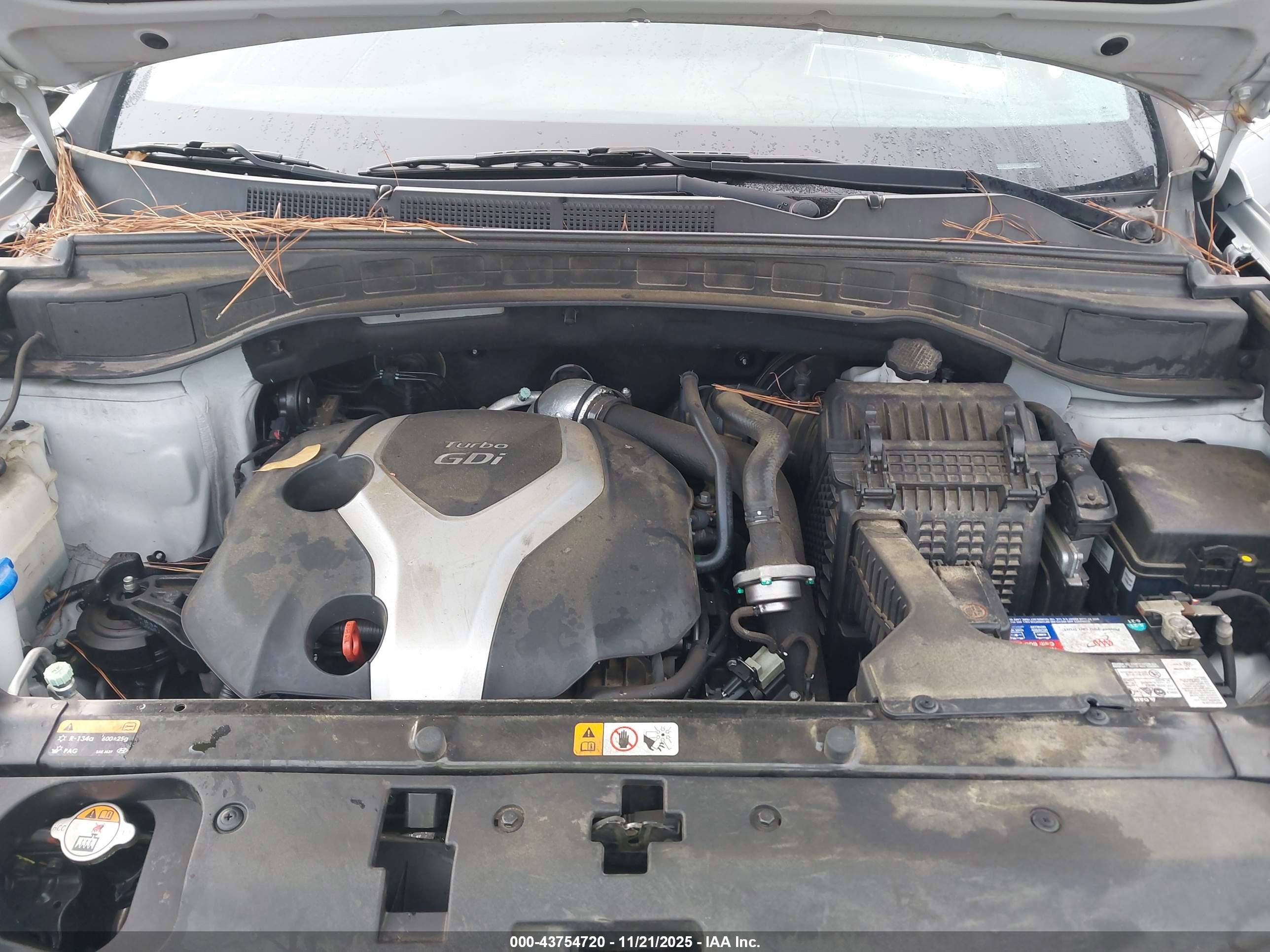 HYUNDAI SANTA image 10