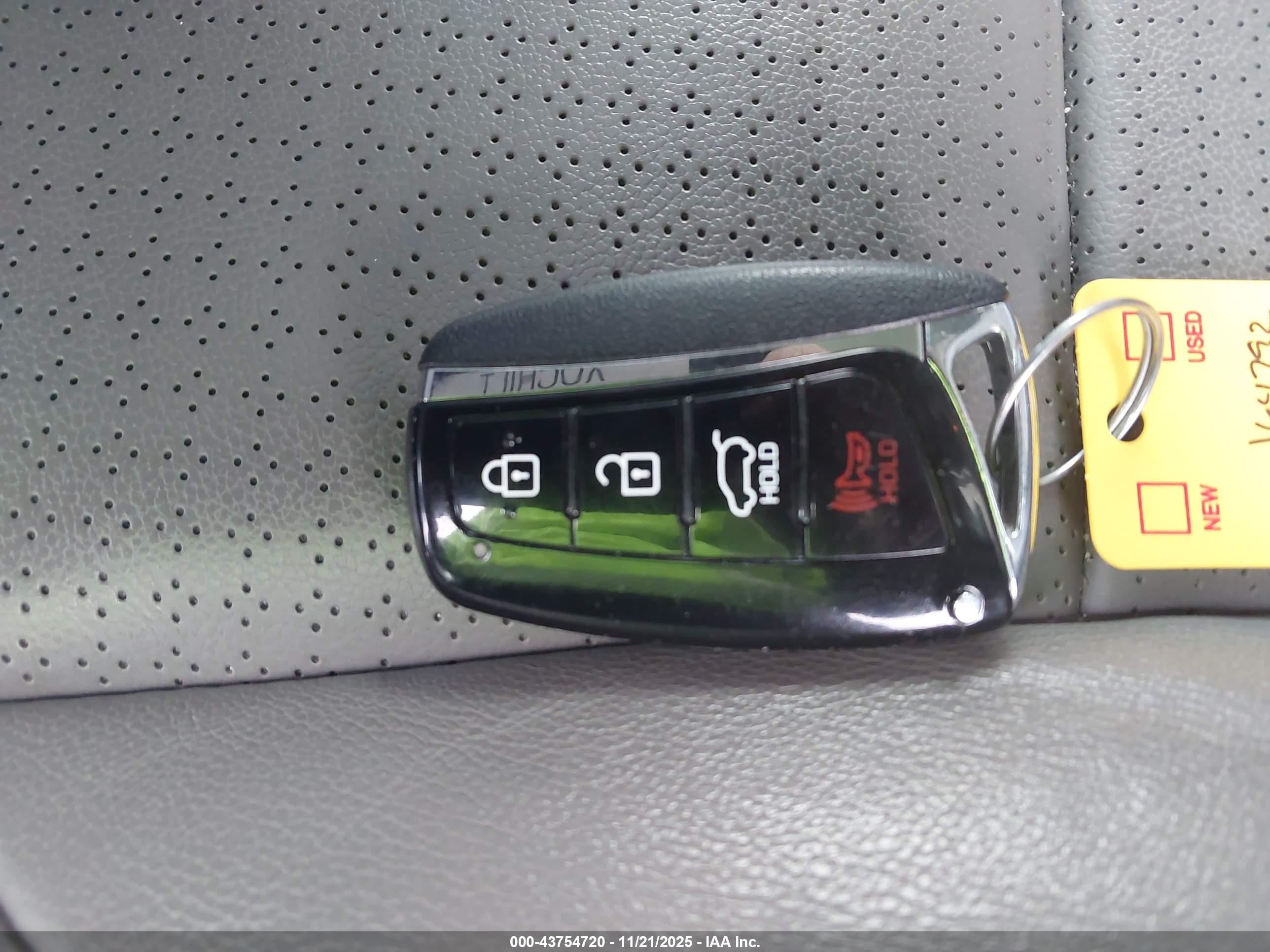 HYUNDAI SANTA image 11