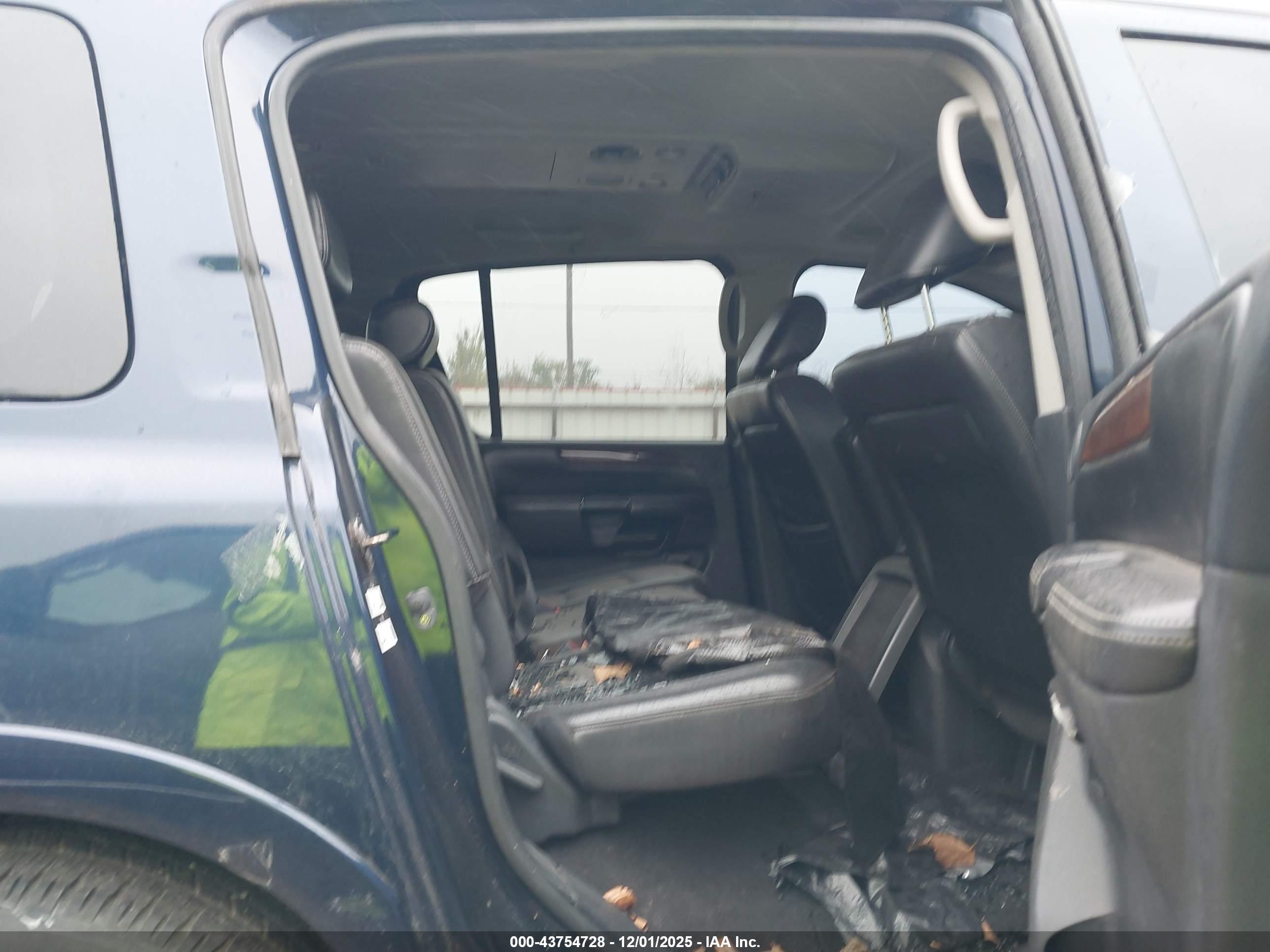 NISSAN ARMADA image 8