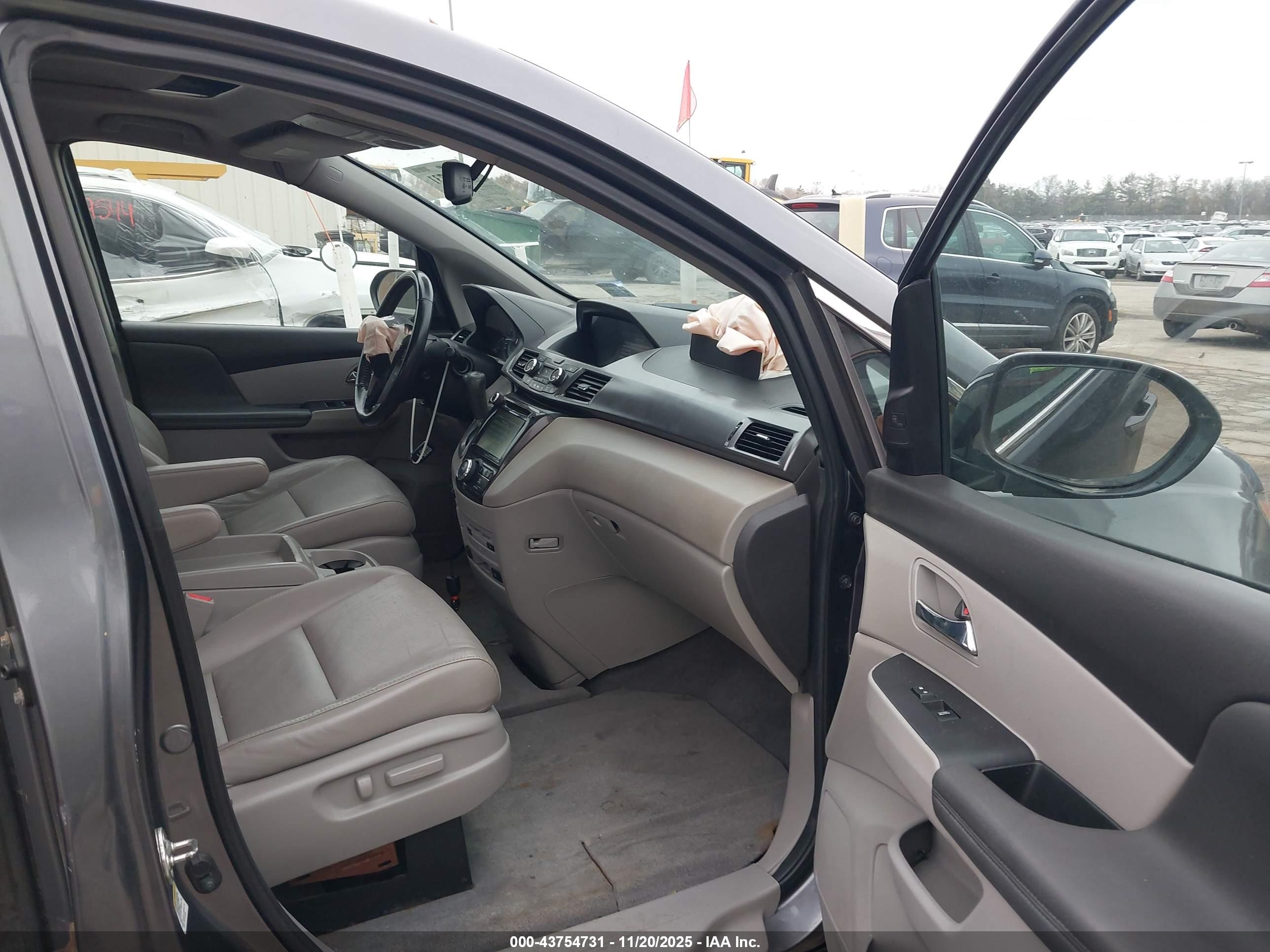 HONDA ODYSSEY image 5