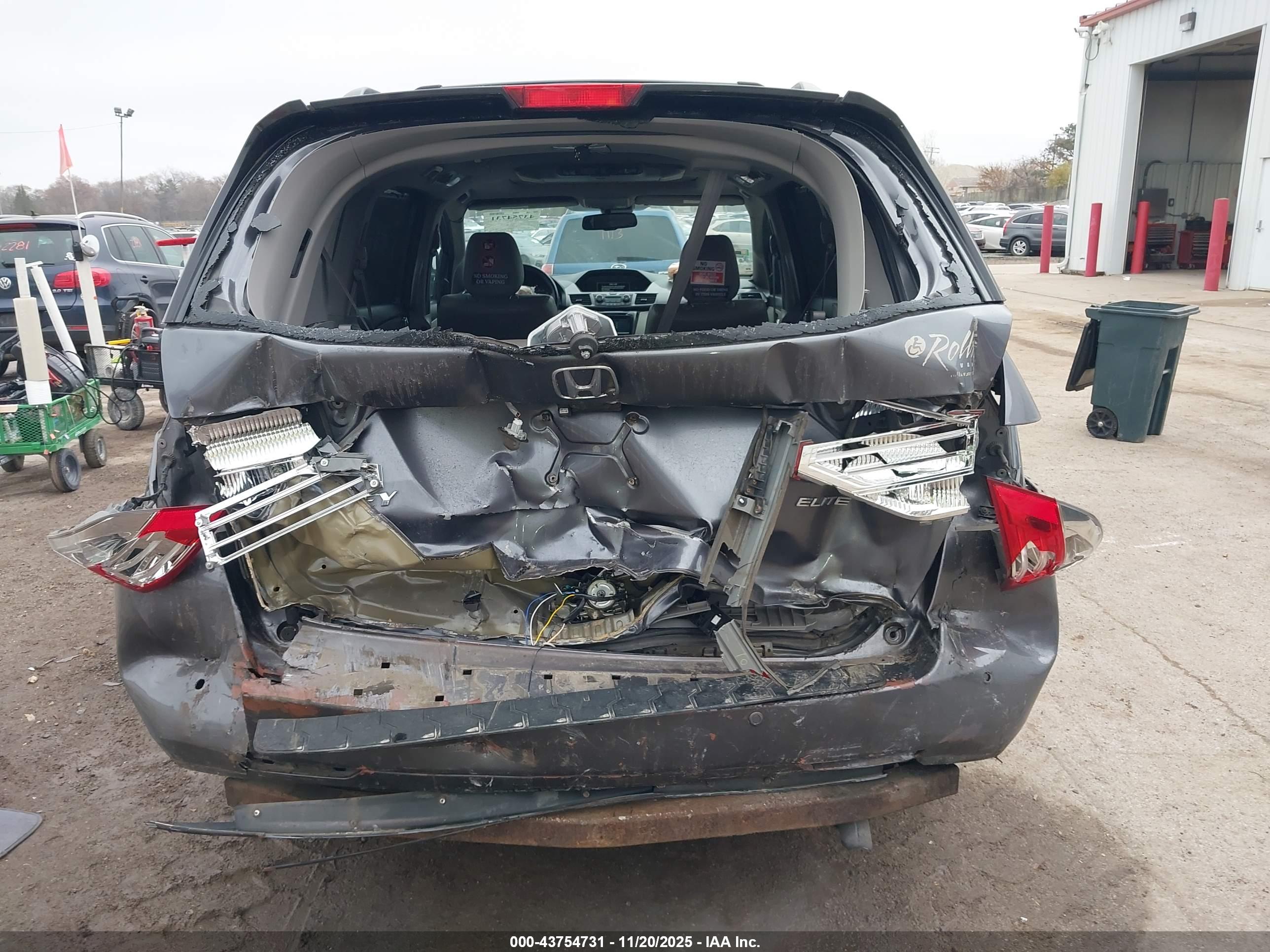 HONDA ODYSSEY image 6