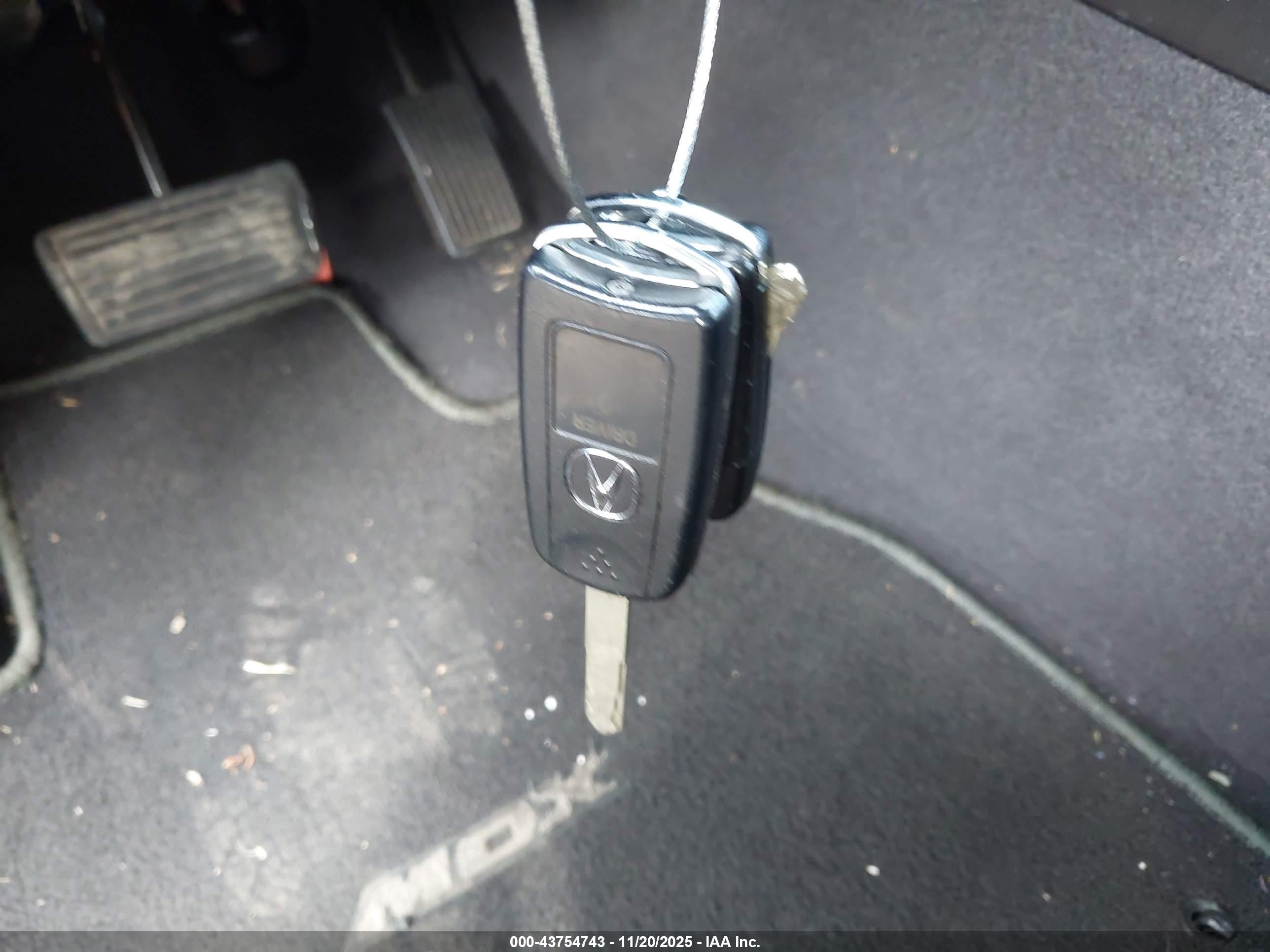 ACURA MDX image 11