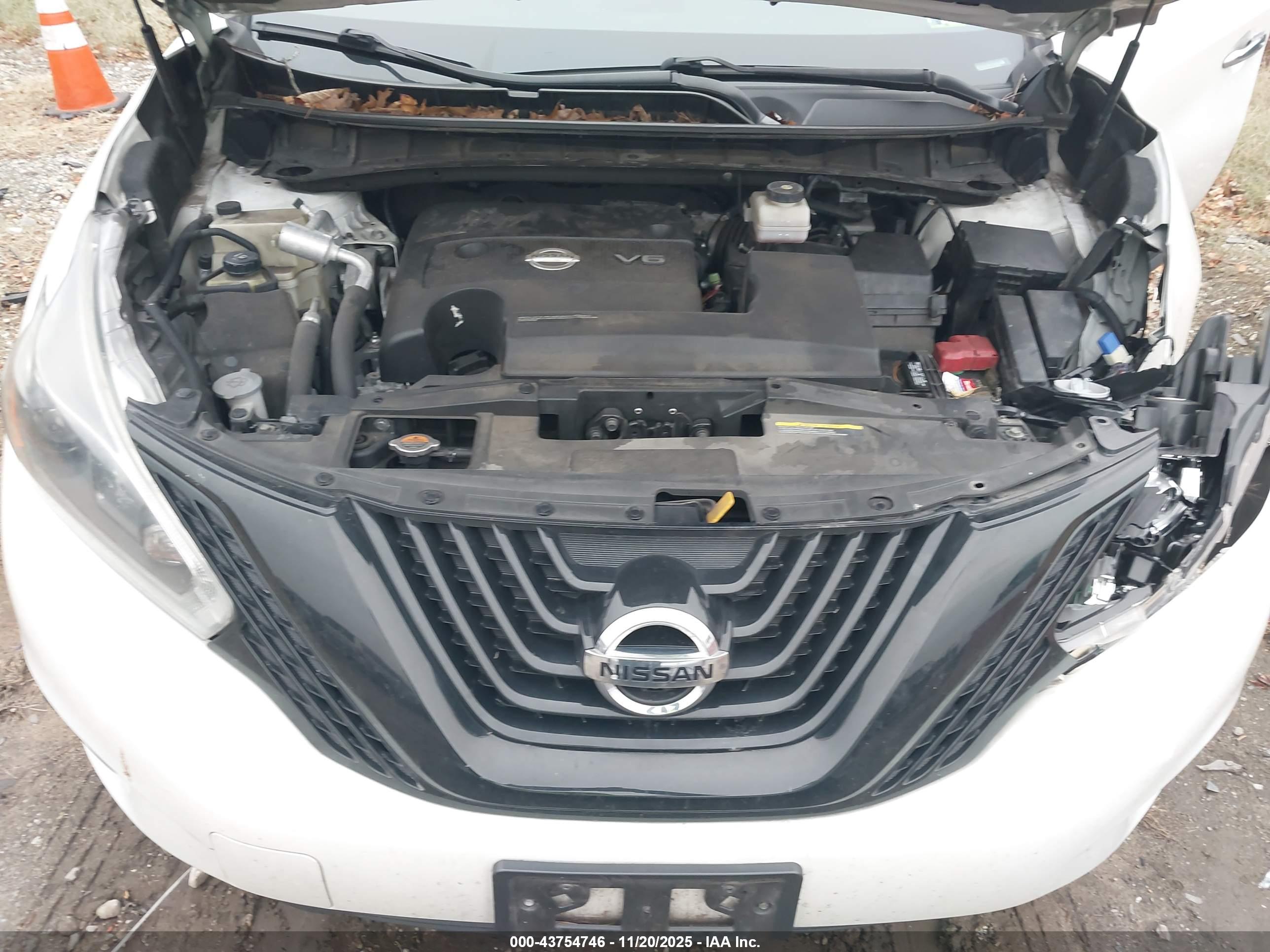 NISSAN MURANO image 10