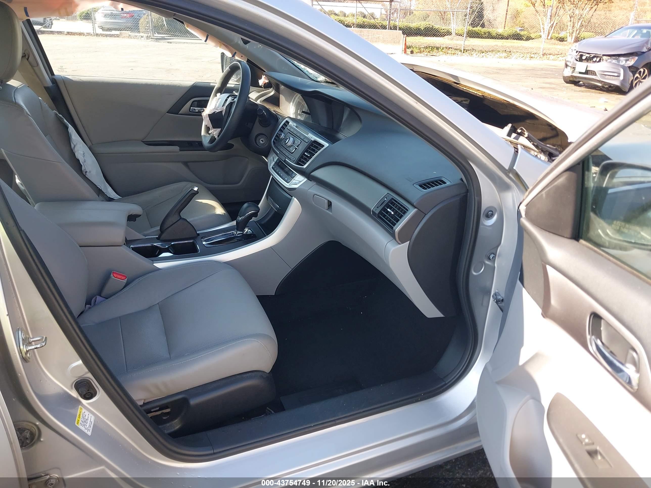 HONDA ACCORD image 5