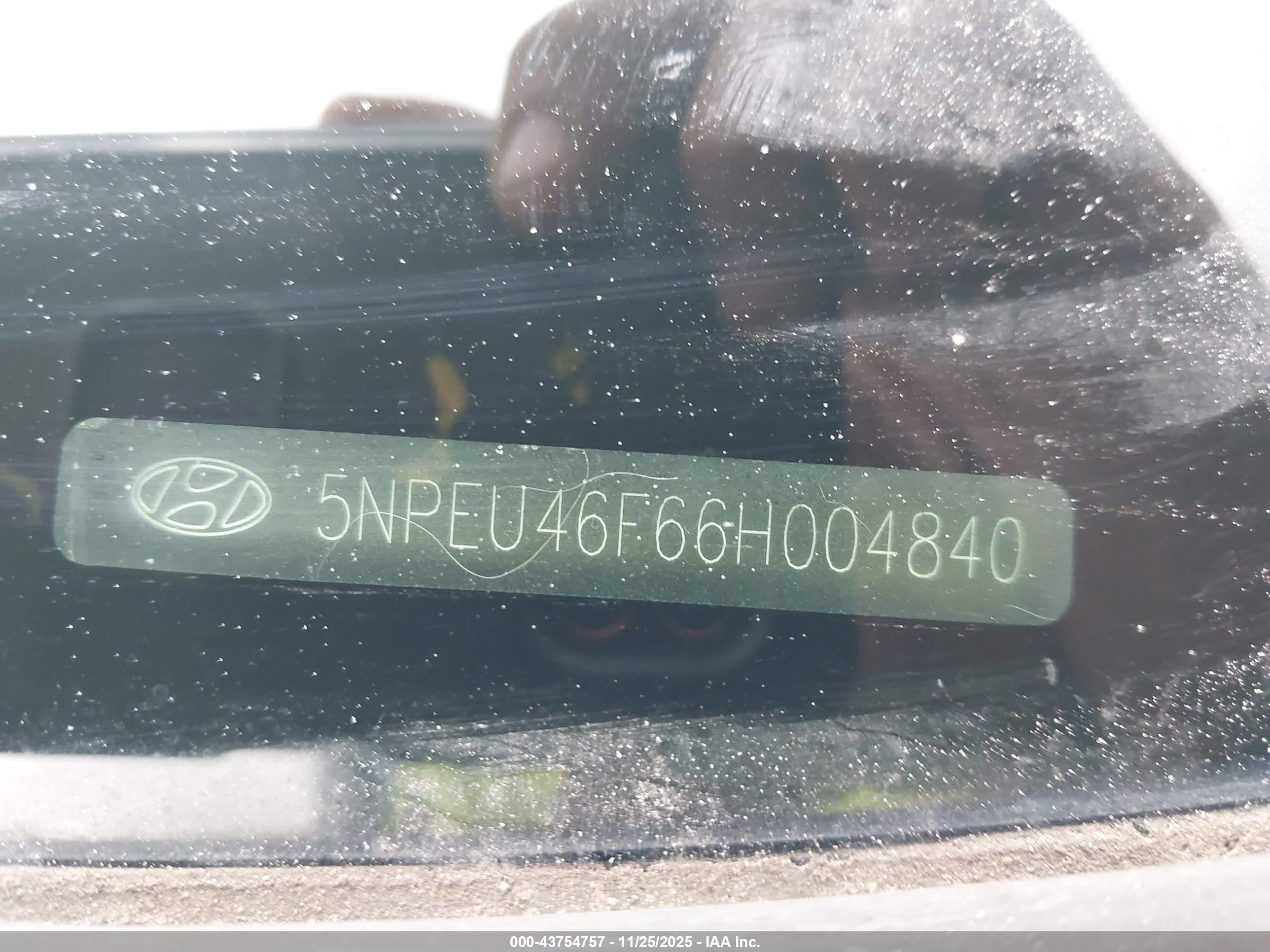 HYUNDAI SONATA image 9