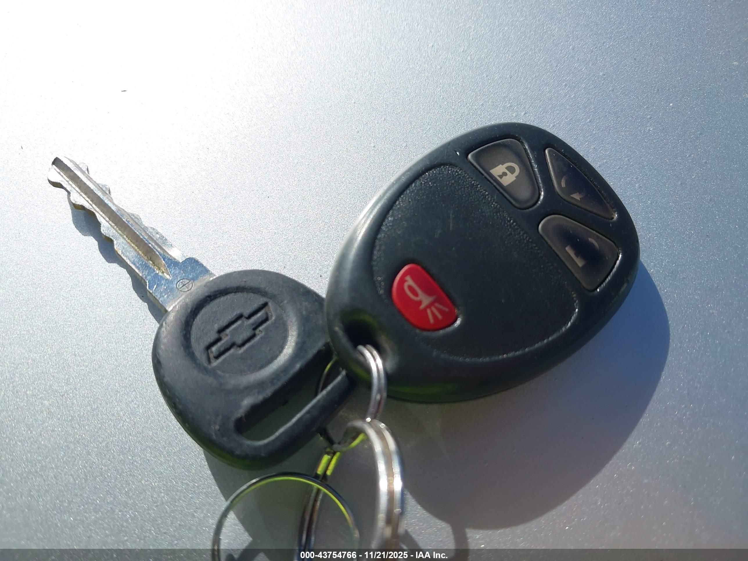 CHEVROLET TRAVERSE image 11