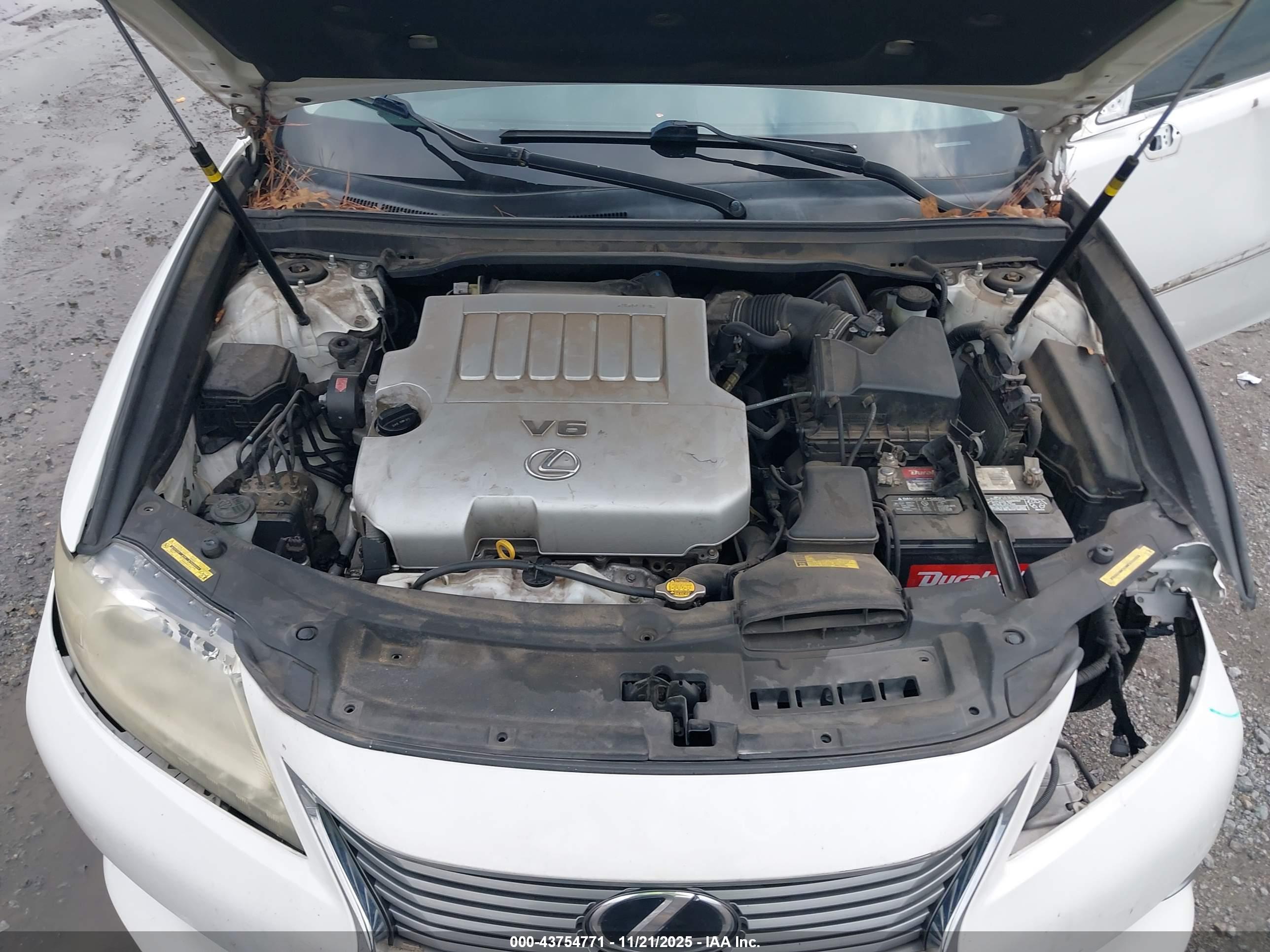 LEXUS ES image 10