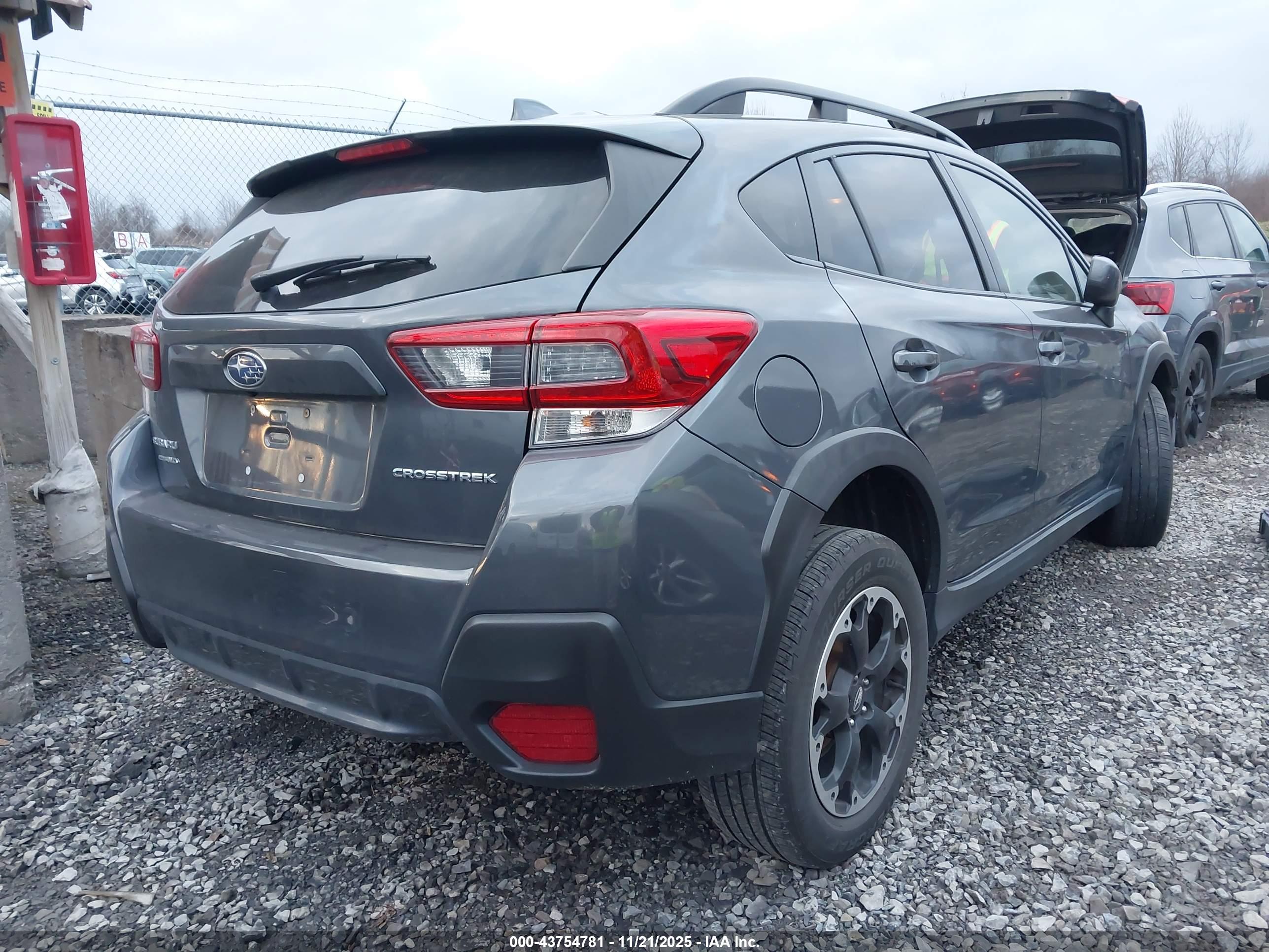 SUBARU CROSSTREK image 4