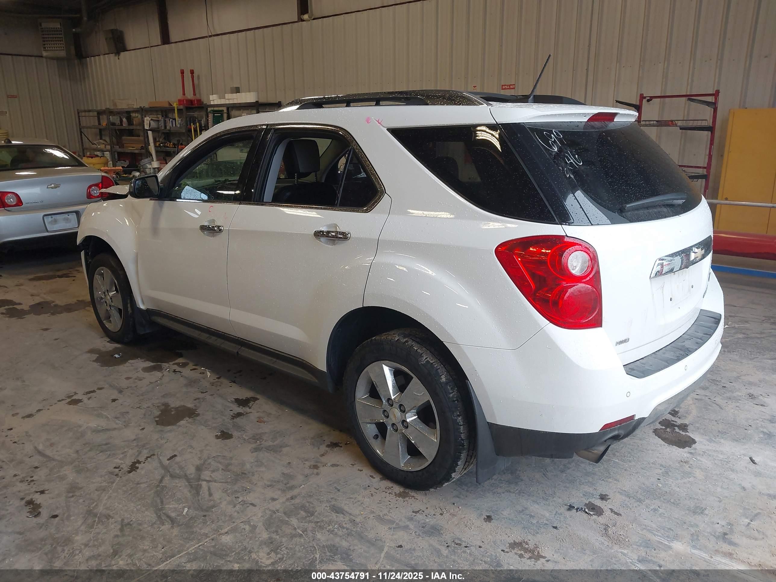 CHEVROLET EQUINOX image 3