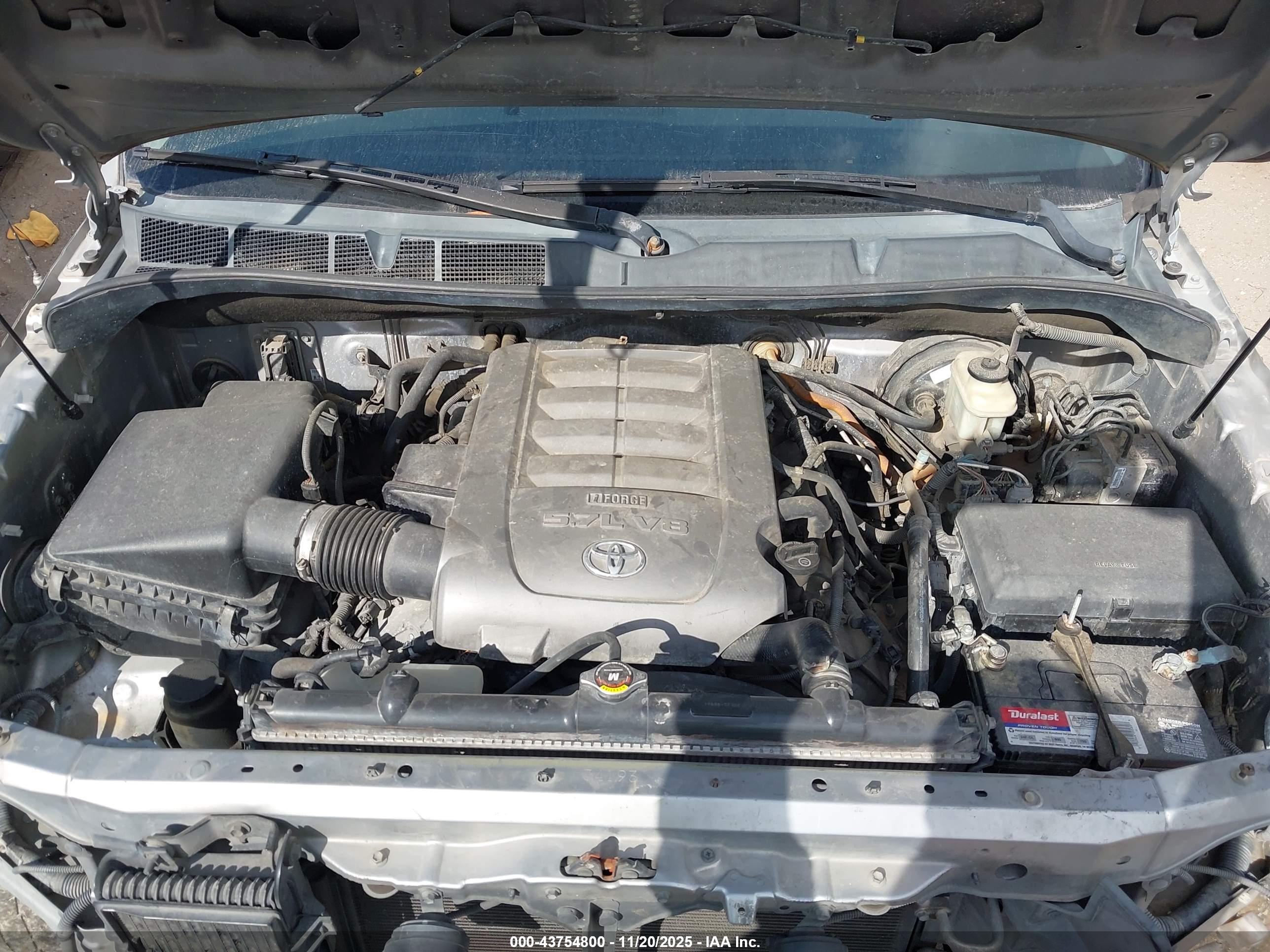 TOYOTA TUNDRA image 10