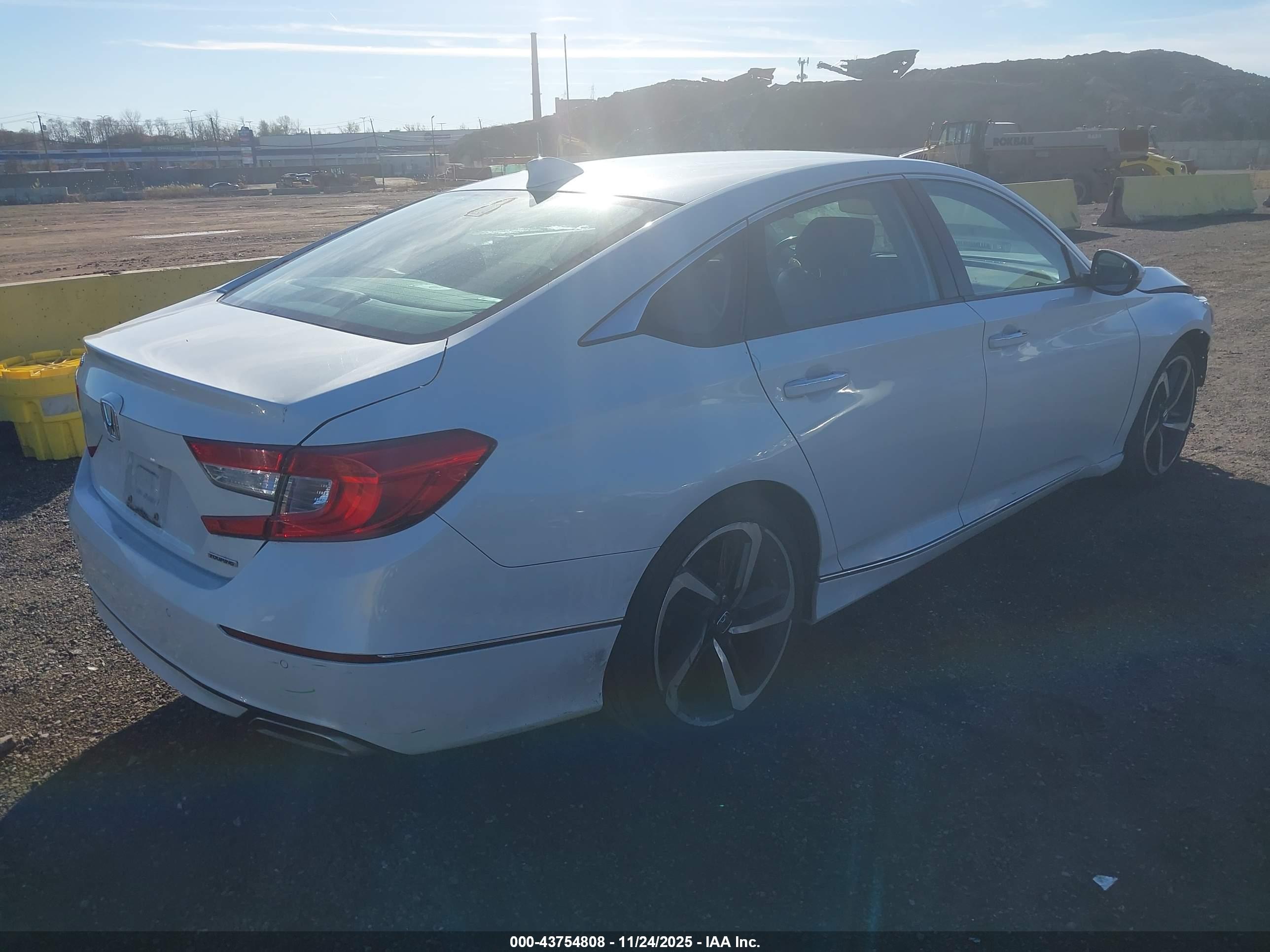 HONDA ACCORD image 4