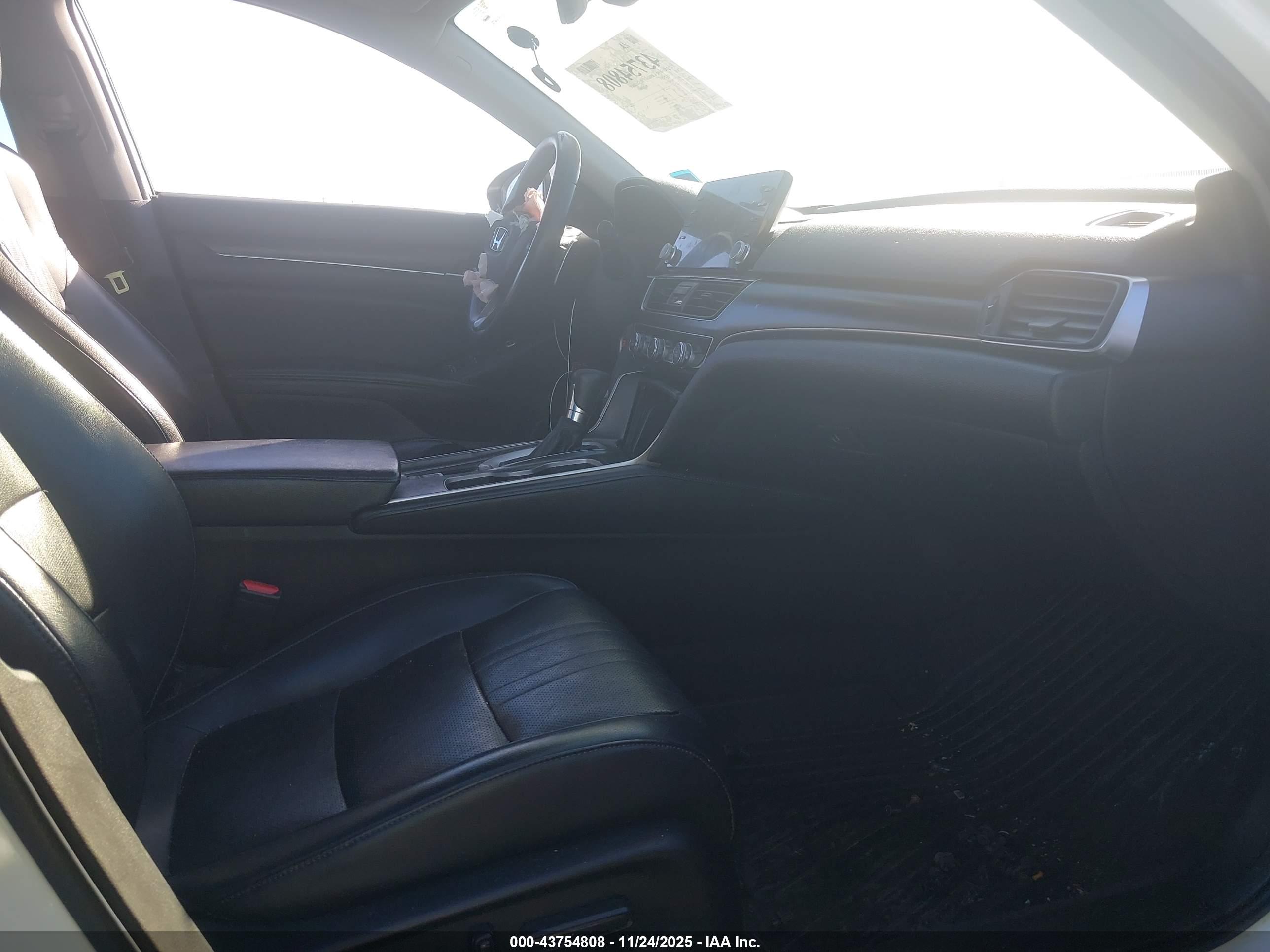 HONDA ACCORD image 5