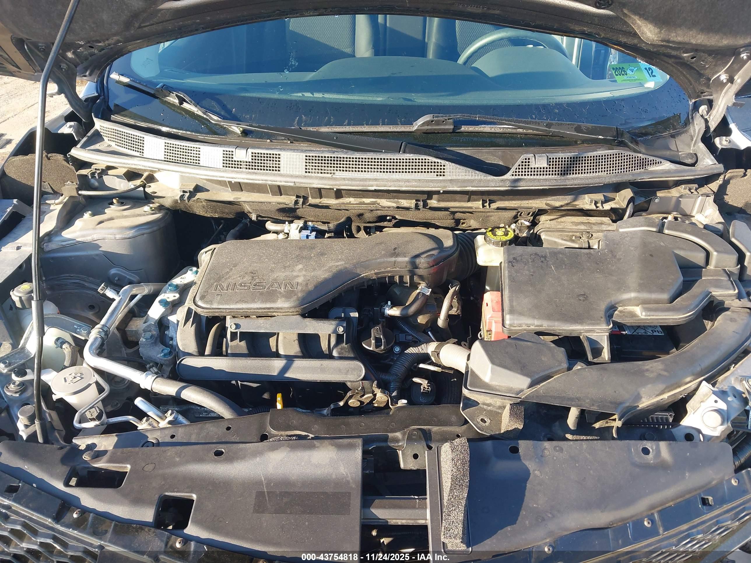 NISSAN ROGUE image 10