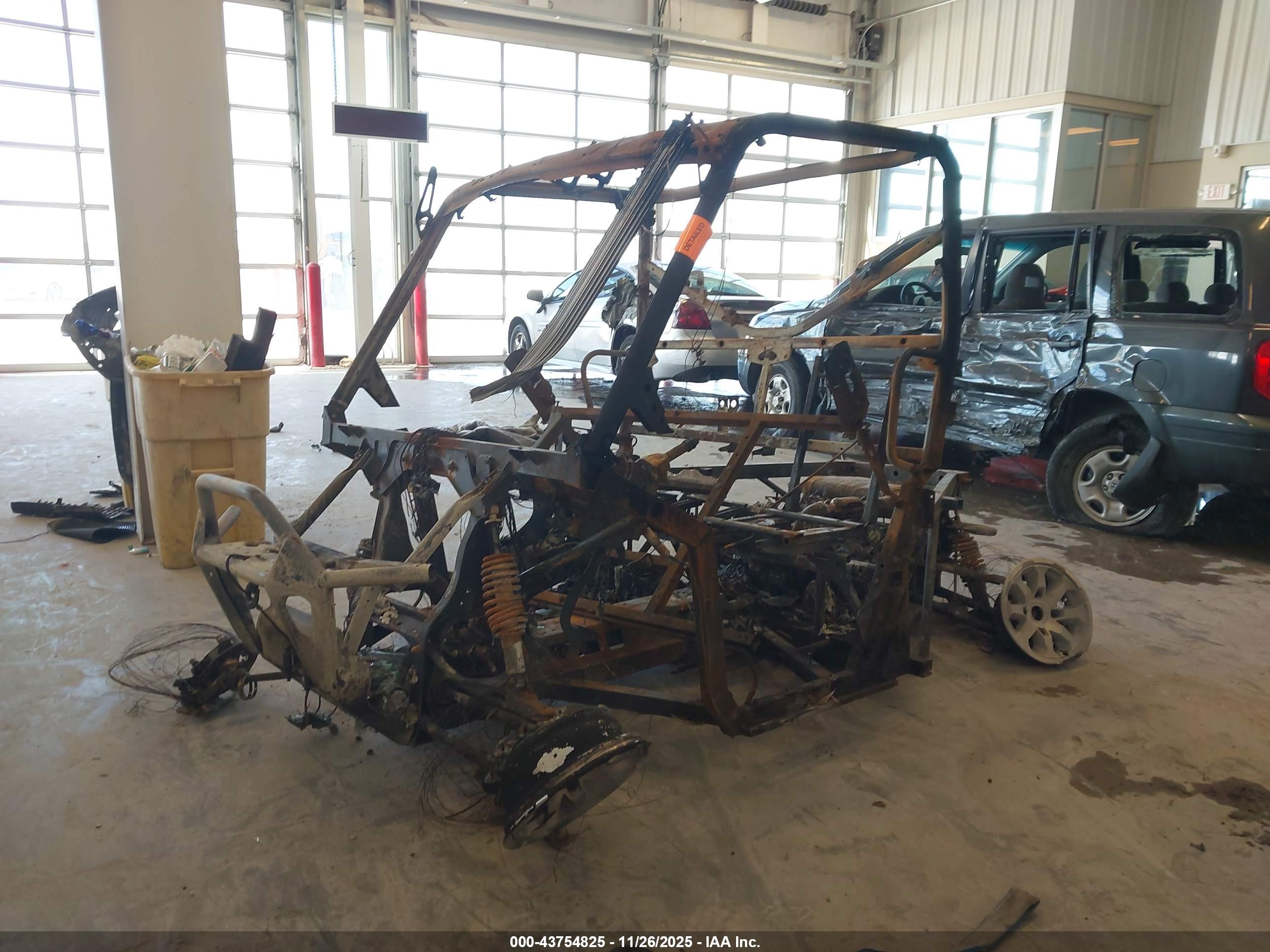 CAN-AM DEFENDER image 2