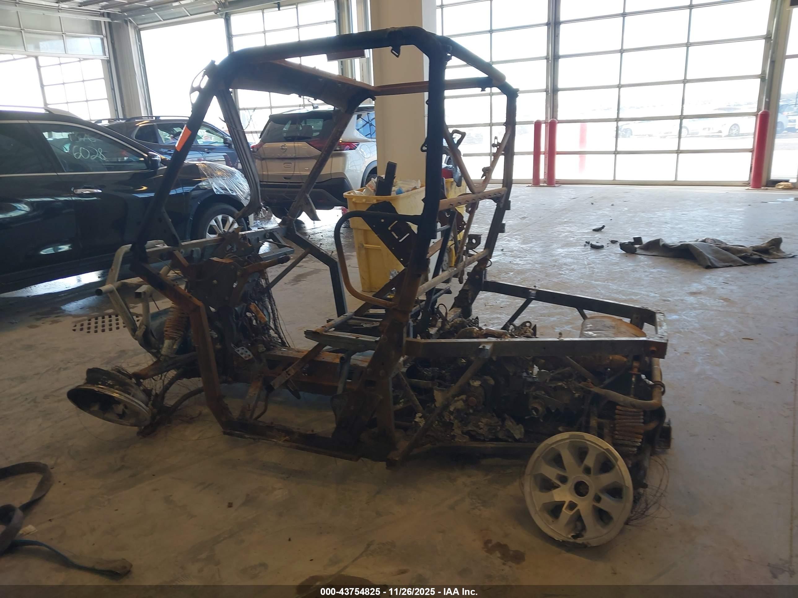 CAN-AM DEFENDER image 9