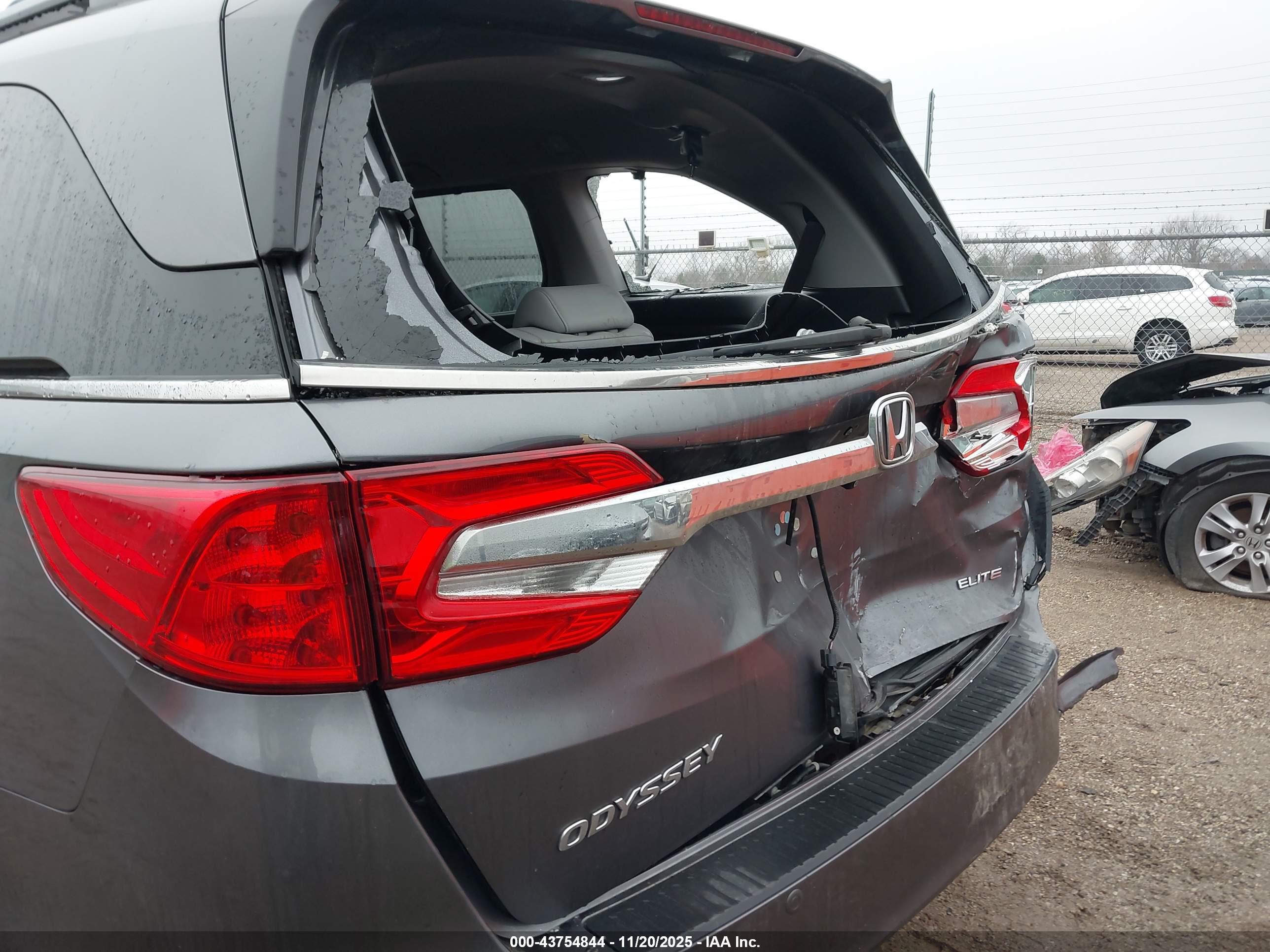 HONDA ODYSSEY image 6