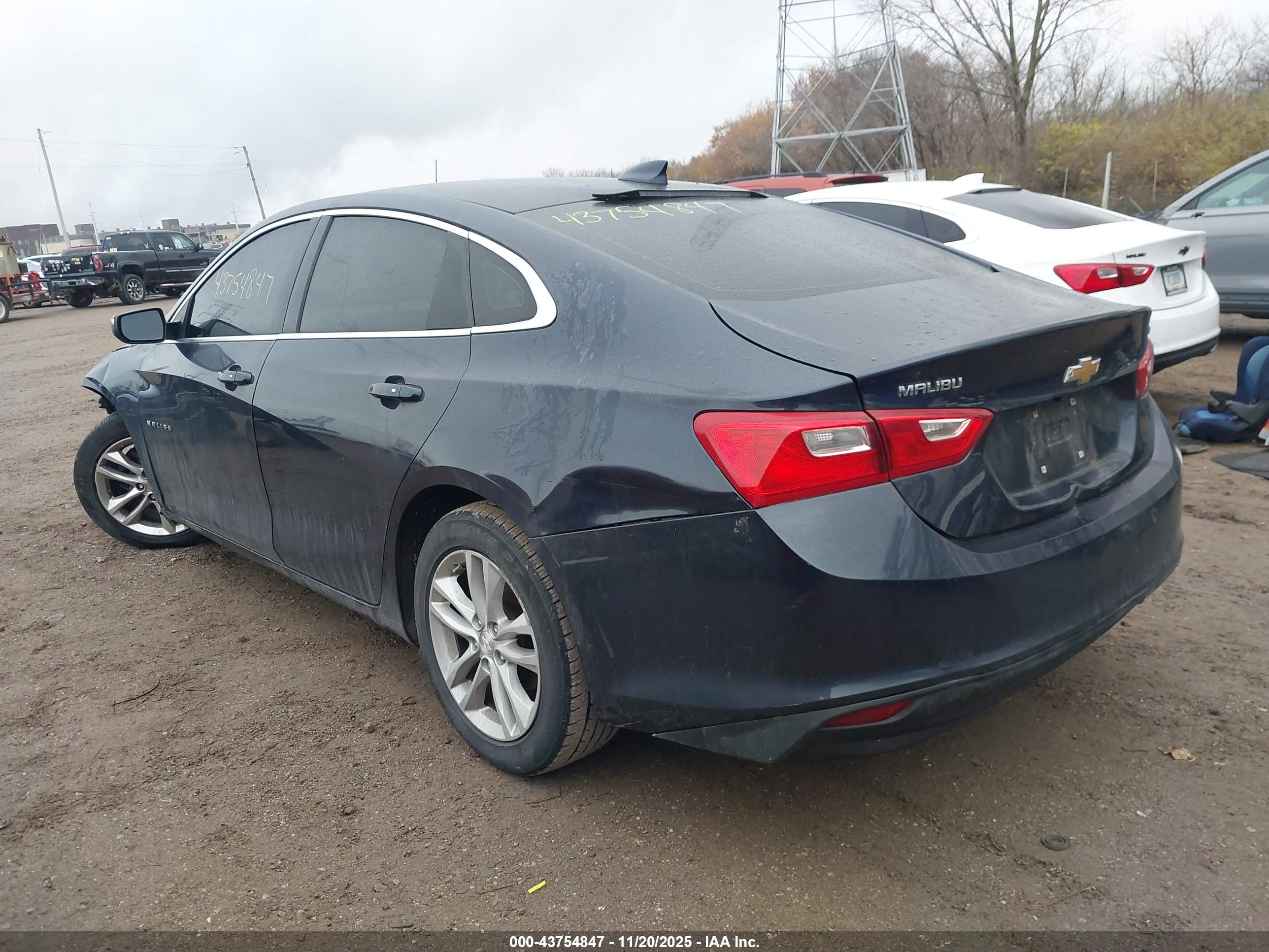 CHEVROLET MALIBU image 3