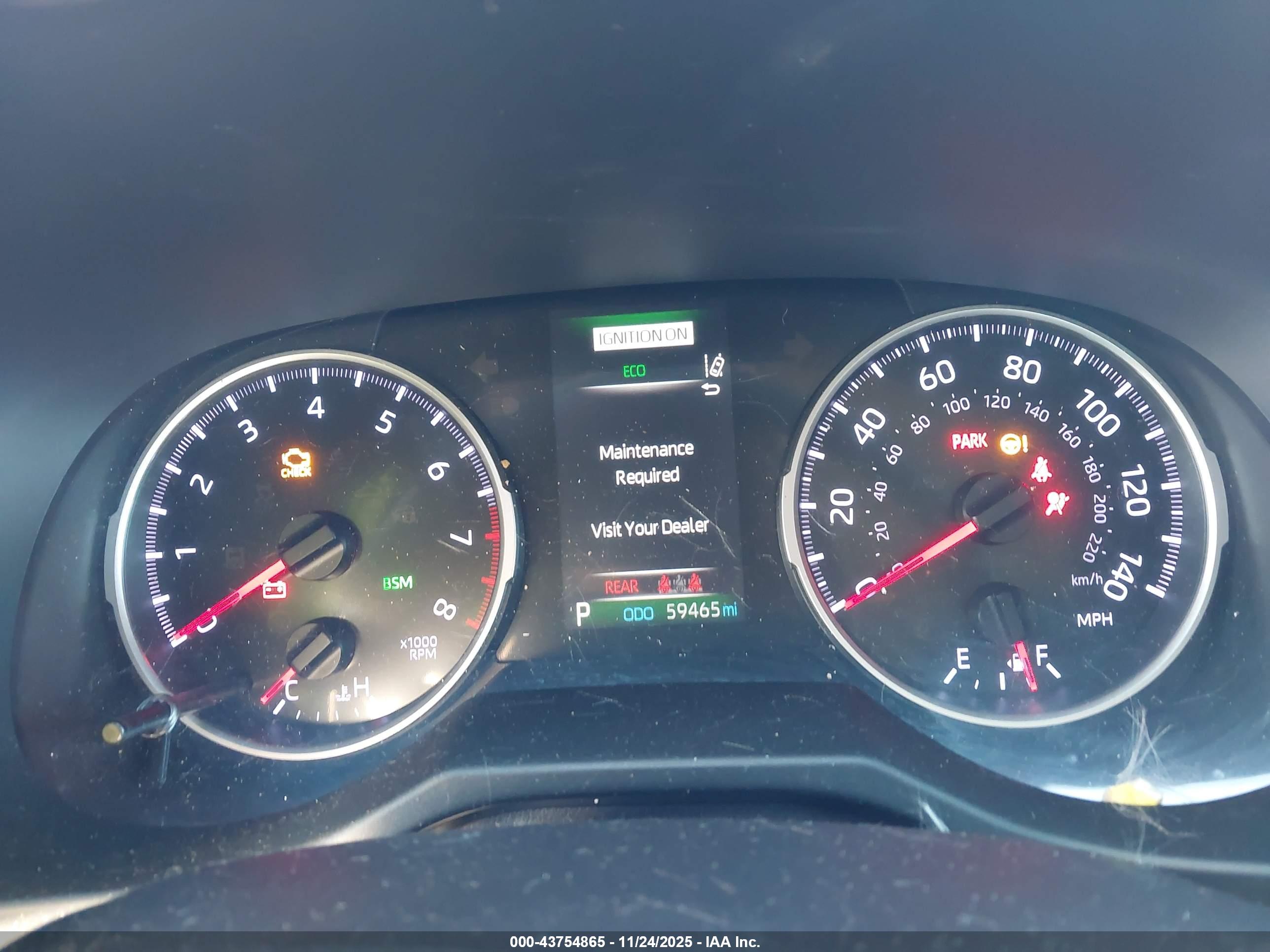 TOYOTA RAV4 image 7