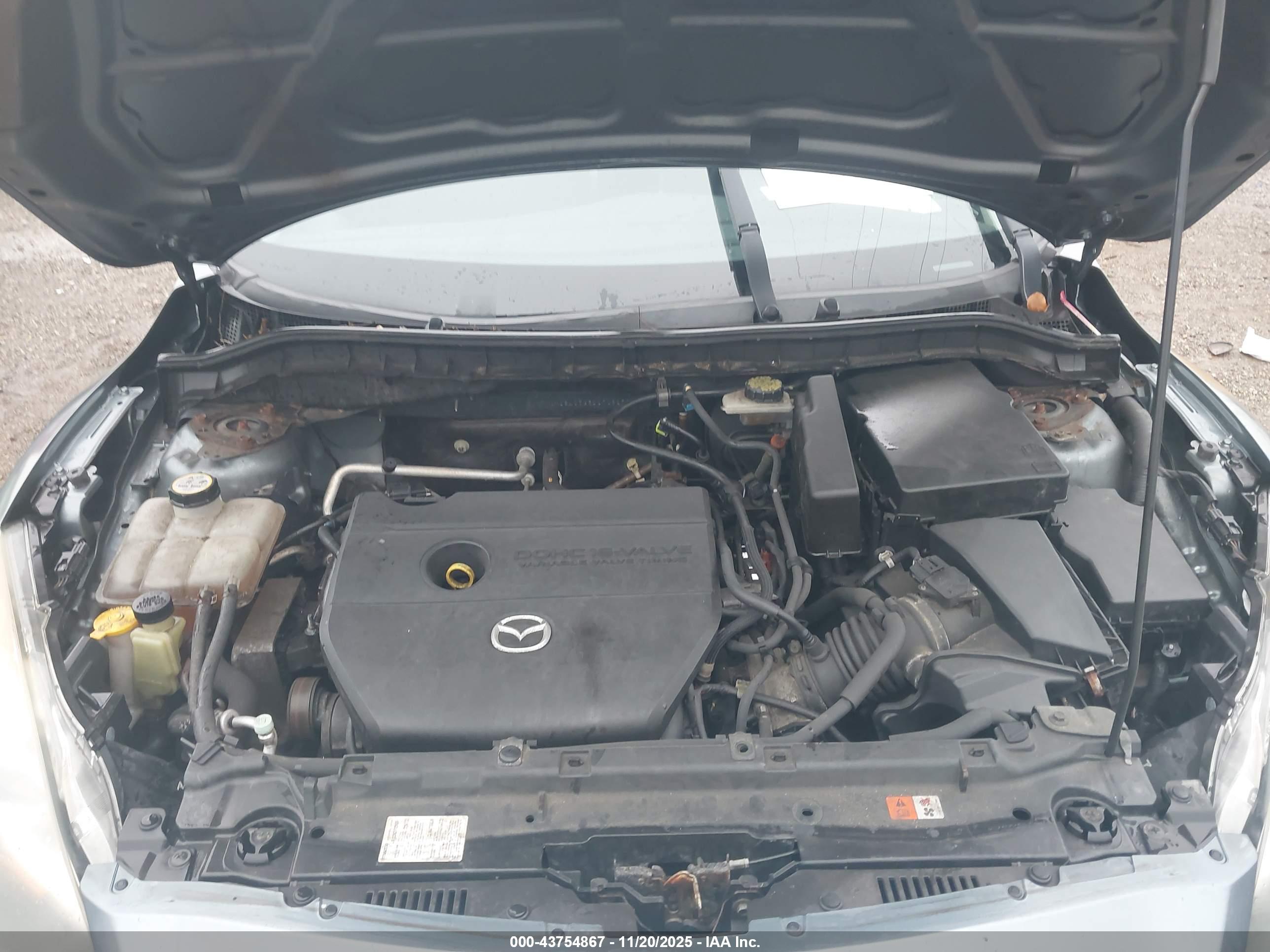 MAZDA MAZDA3 image 10