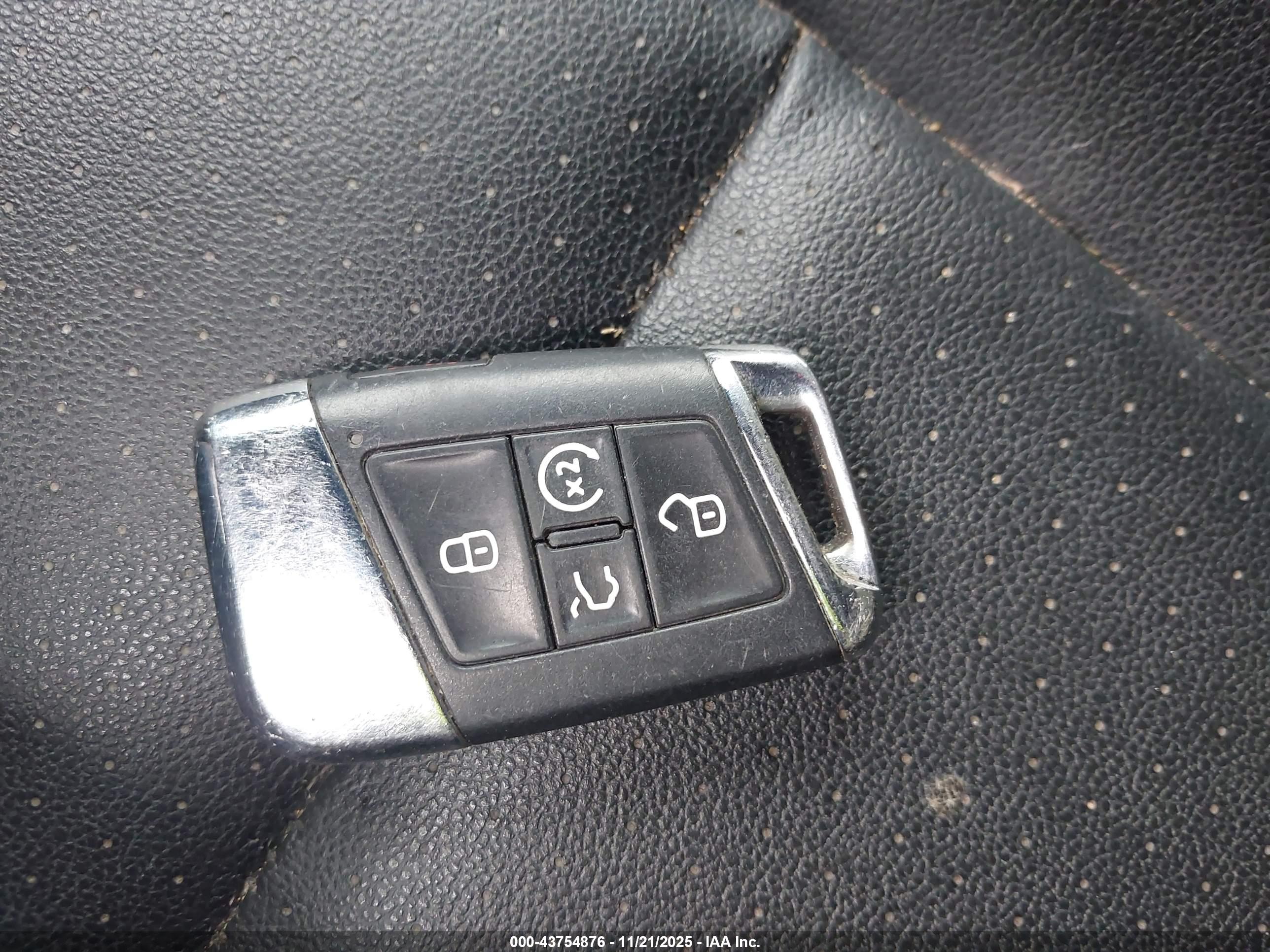 VOLKSWAGEN ATLAS image 11