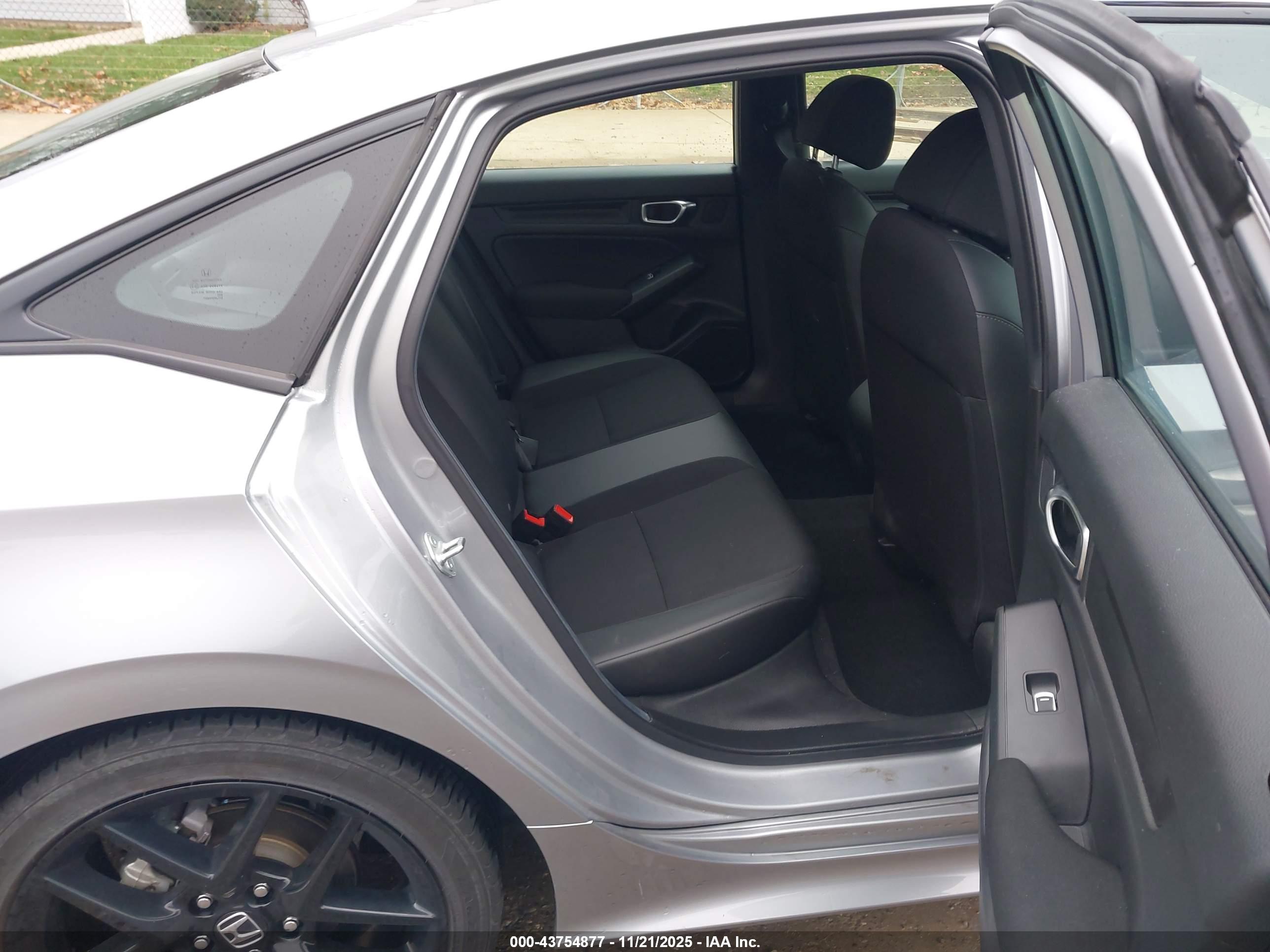 HONDA CIVIC image 8