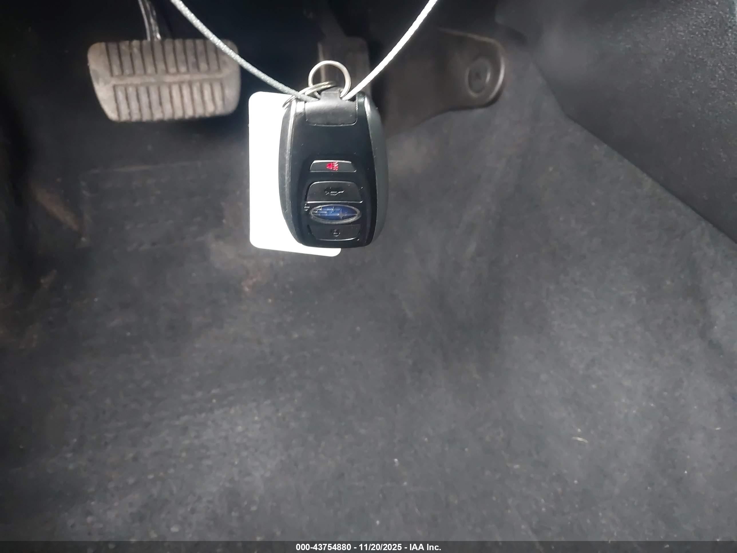 SUBARU OUTBACK image 11