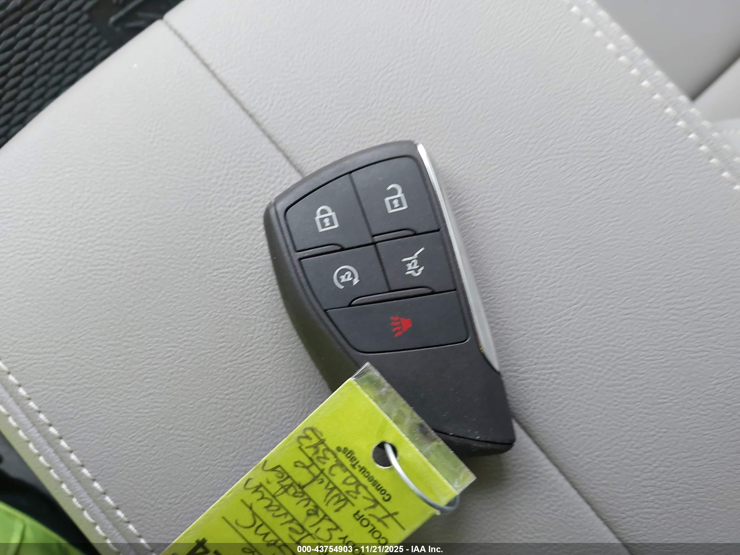GMC TERRAIN image 11