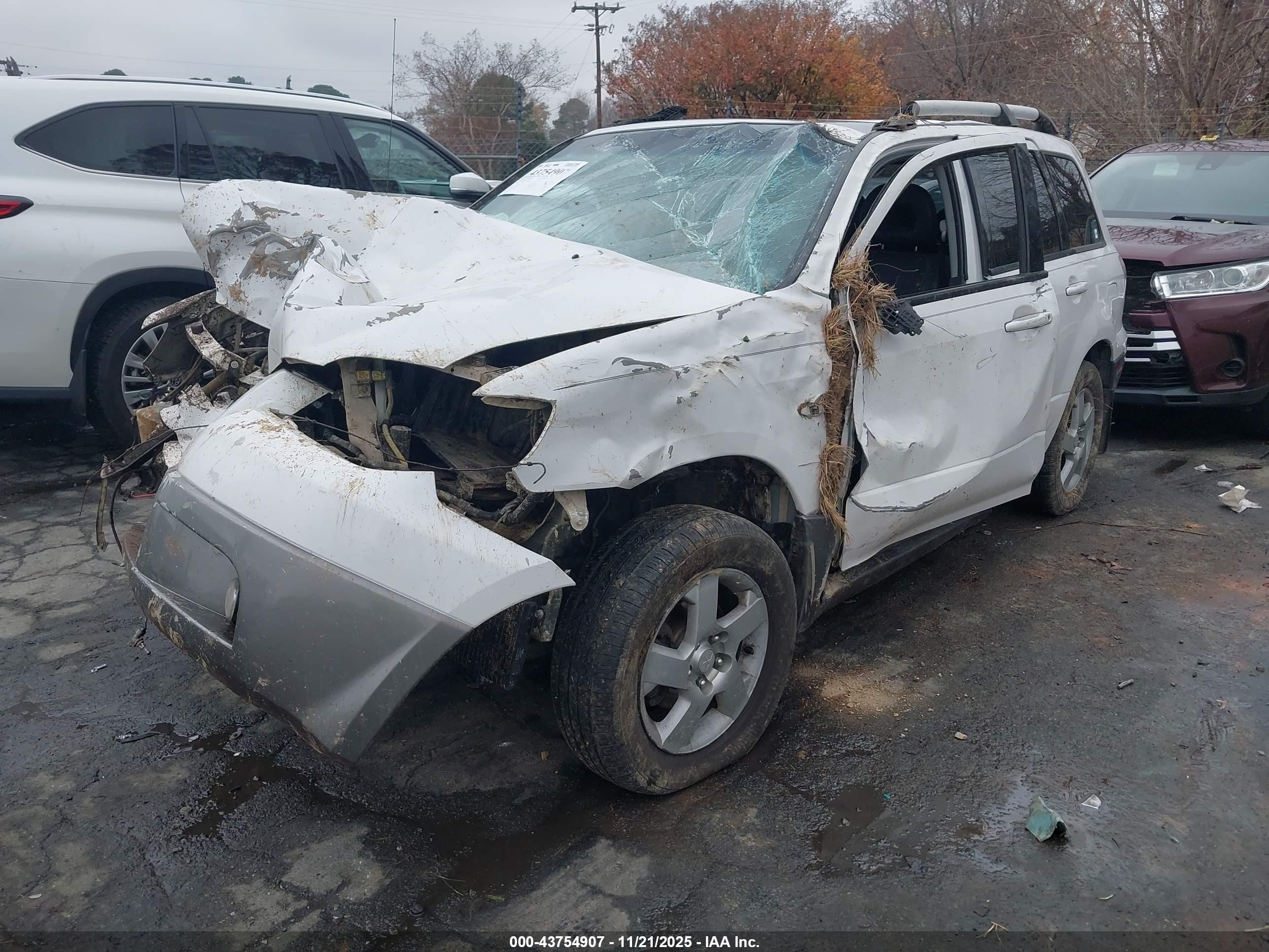 MITSUBISHI OUTLANDER image 2