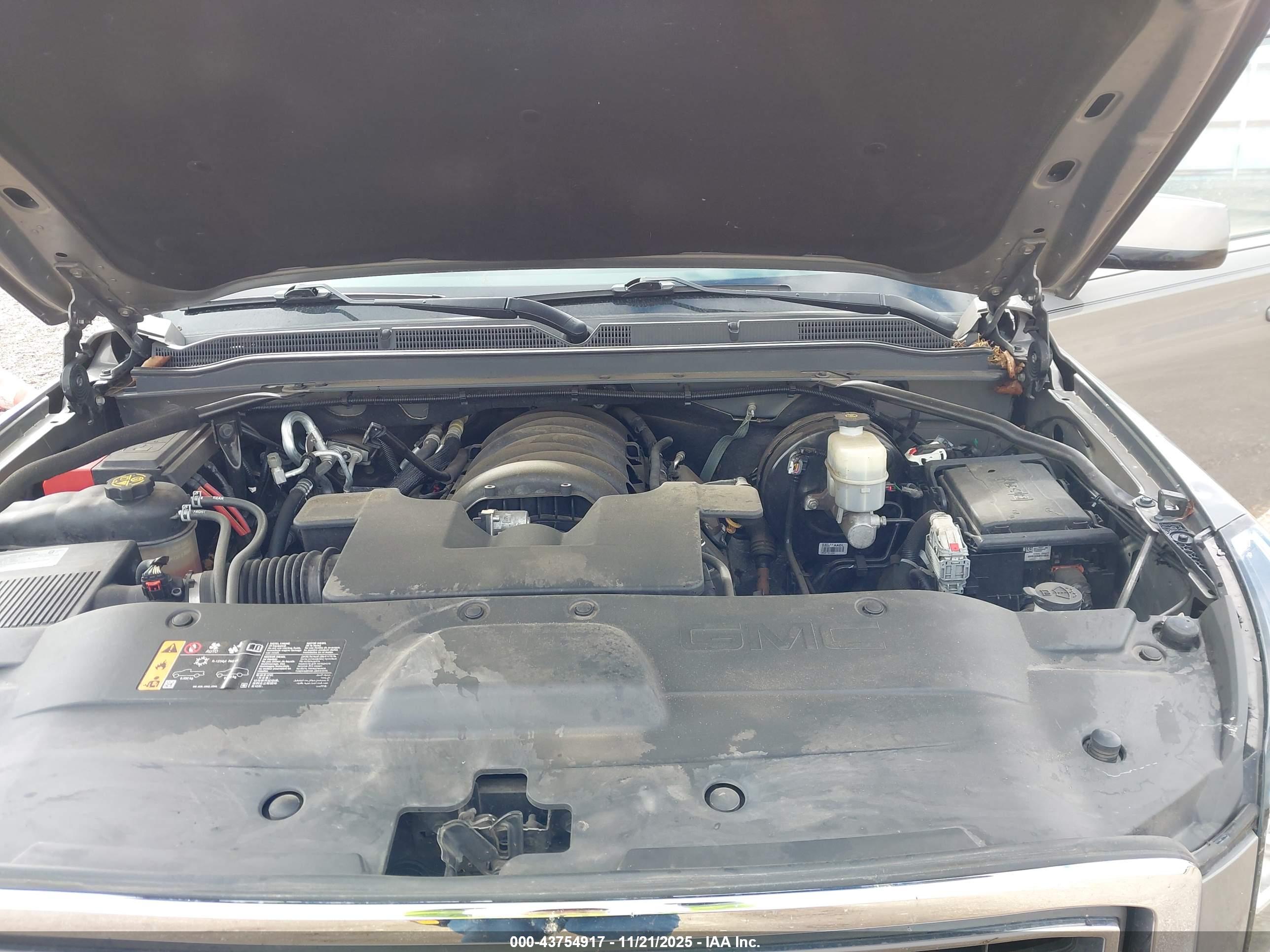 GMC YUKON image 10