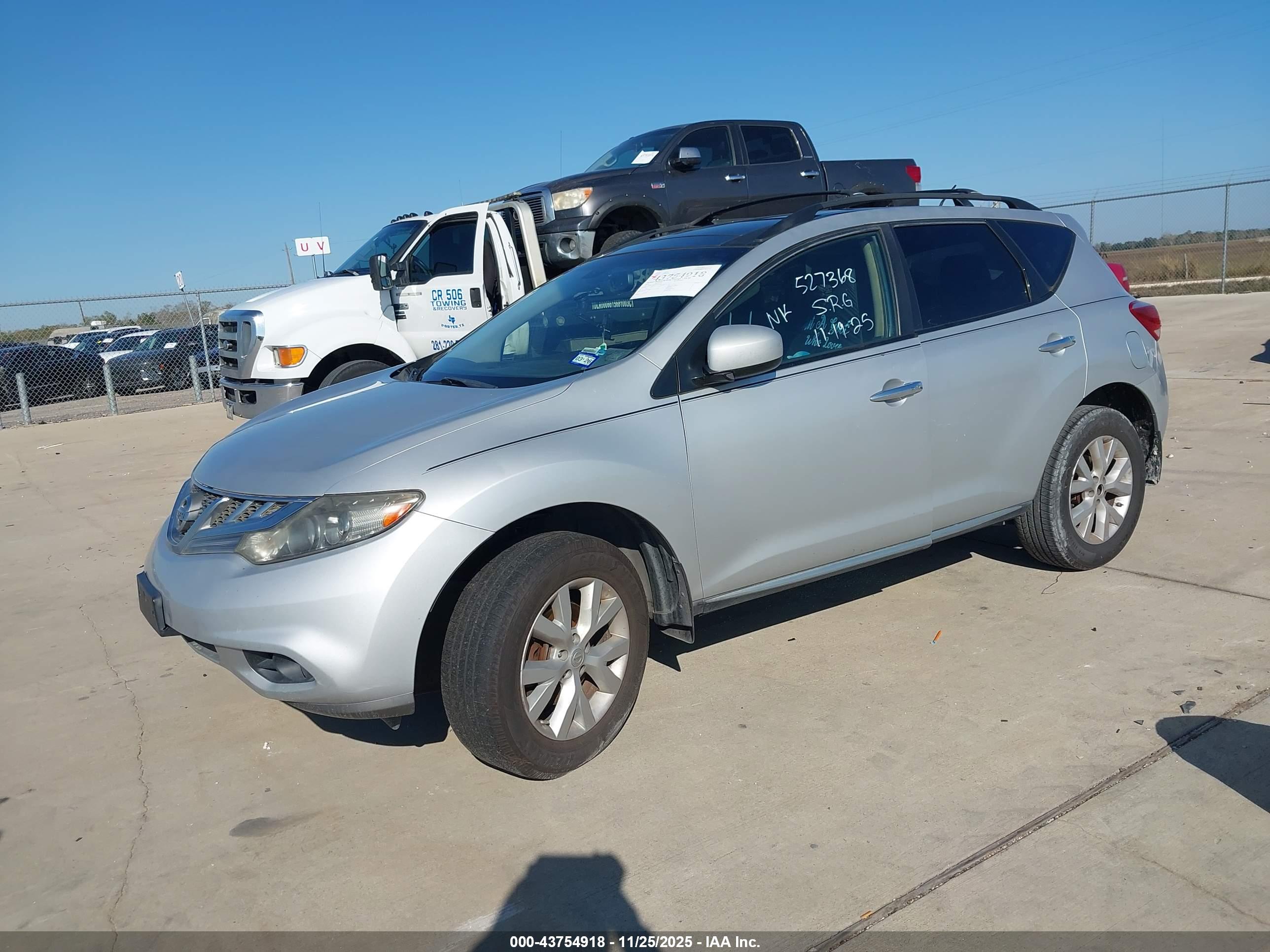 NISSAN MURANO image 2
