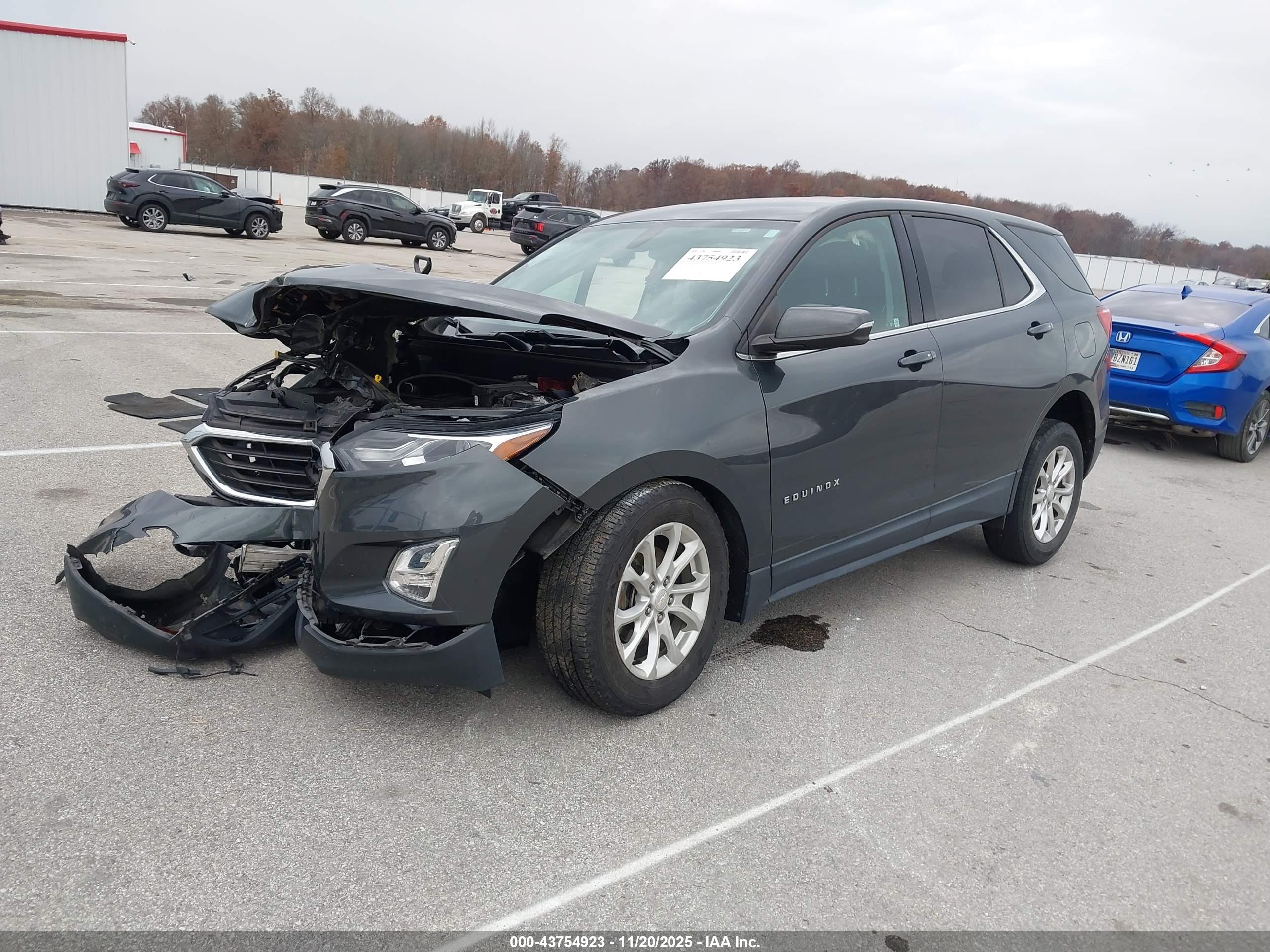 CHEVROLET EQUINOX image 2