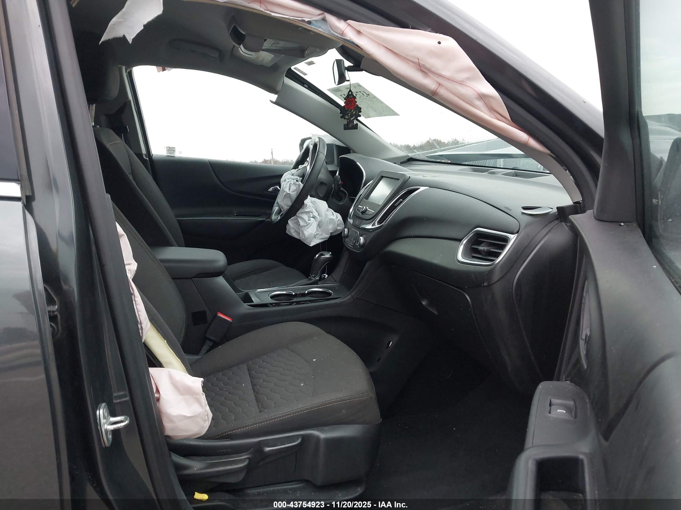 CHEVROLET EQUINOX image 5